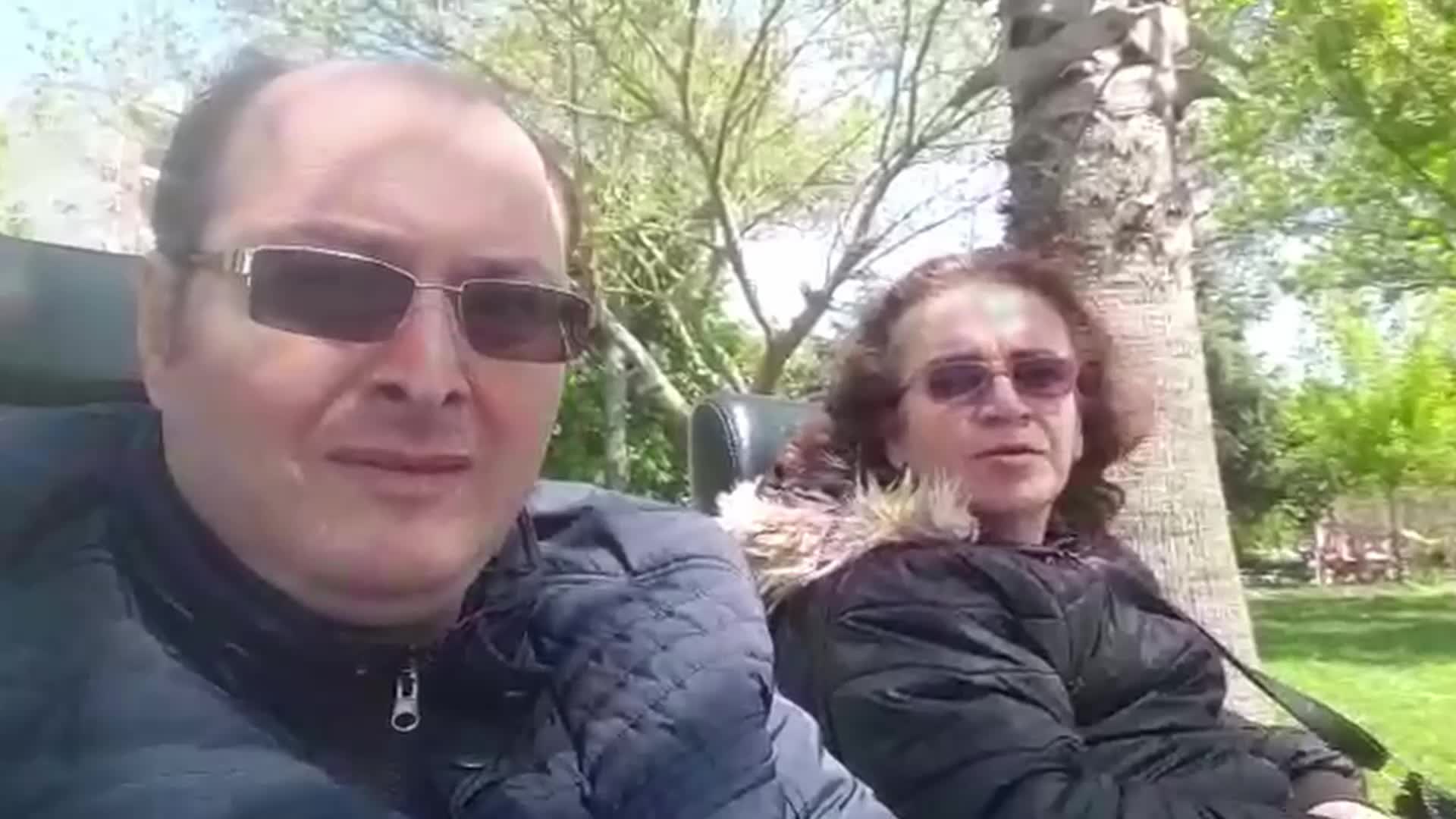 SİNOPLU ENGELLİ ÇİFT, OY KULLANACAKLARI SANDIĞIN BİRİNCİ KATA KONULMASINA TEPKİ GÖSTERDİ: BİZİ SANDALYEYE OTURTUP TAŞIDILAR"
