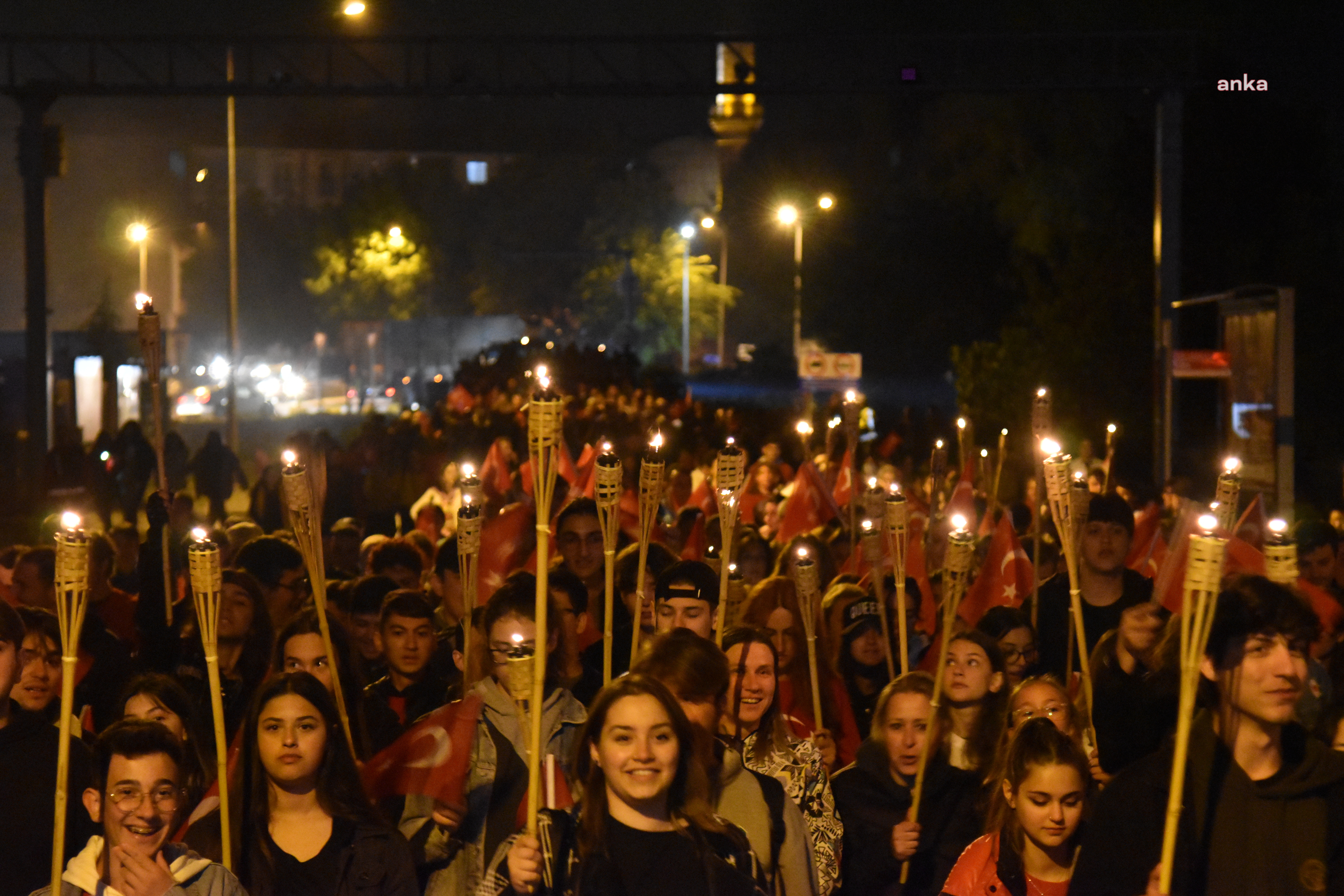 LÜLEBURGAZ’DA ON BİNLER, BAĞIMSIZLIK COŞKUSUYLA YÜRÜYECEK