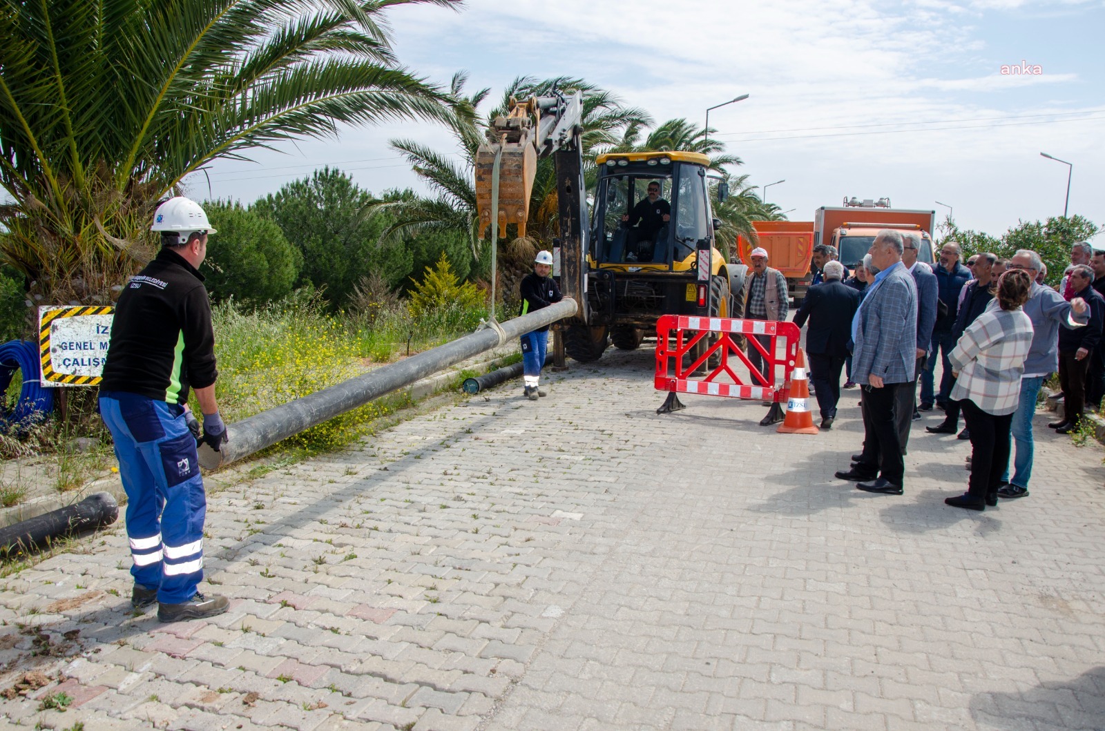 KARABURUN’DAKİ 2 BİN 300 KONUTLUK SİTE, İZSU ABONESİ OLUYOR