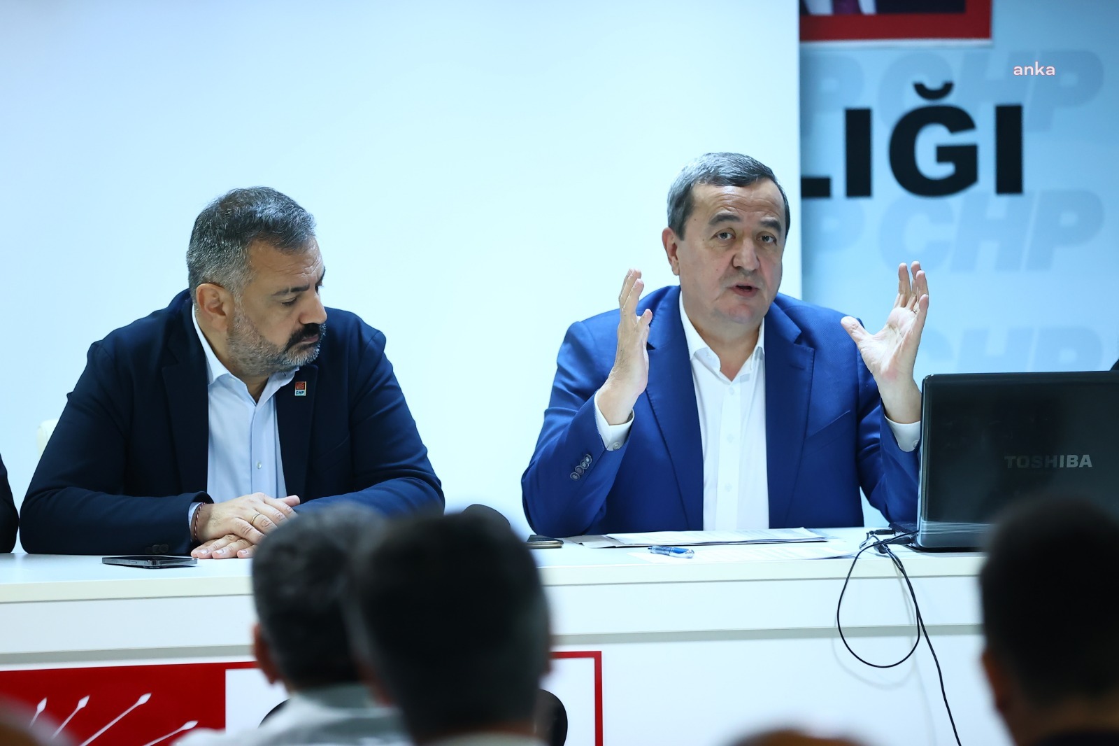 KONAK BELEDİYE BAŞKANI BATUR: AYAKTAYIZ VE MÜCADELEMİZE DEVAM EDECEĞİZ