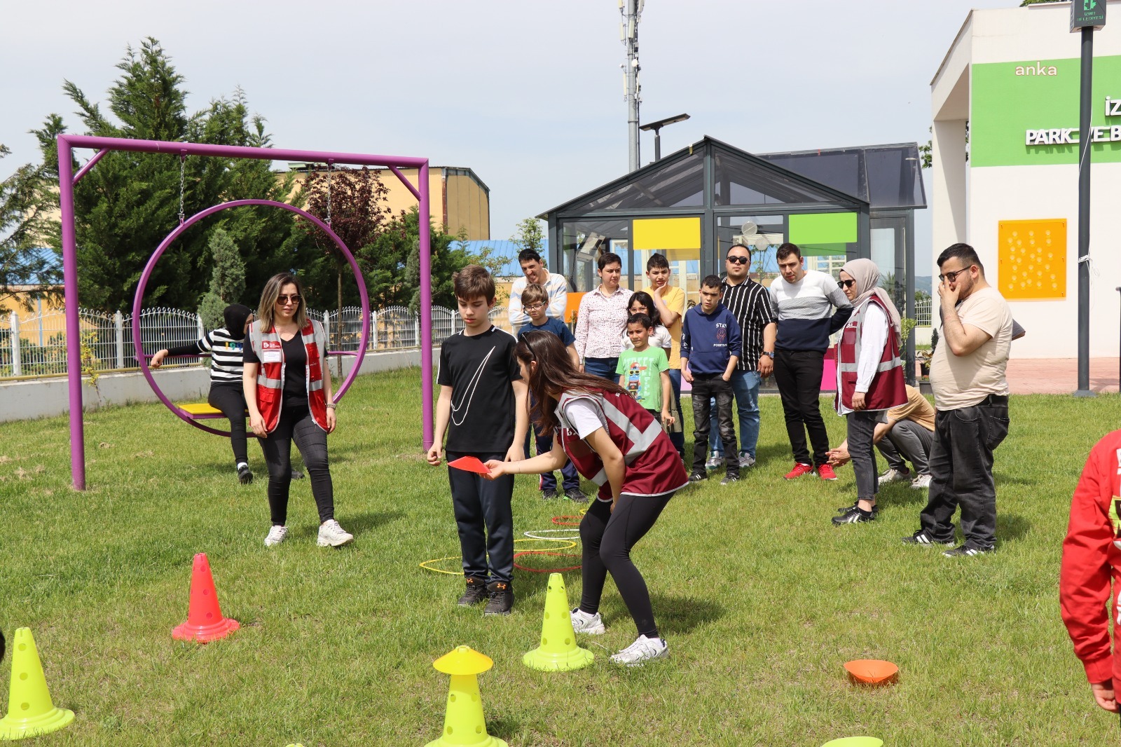 İZMİT BELEDİYESİ'NDEN 'DÜNYA ENGELLİLER HAFTASI'NA ÖZEL ETKİNLİK