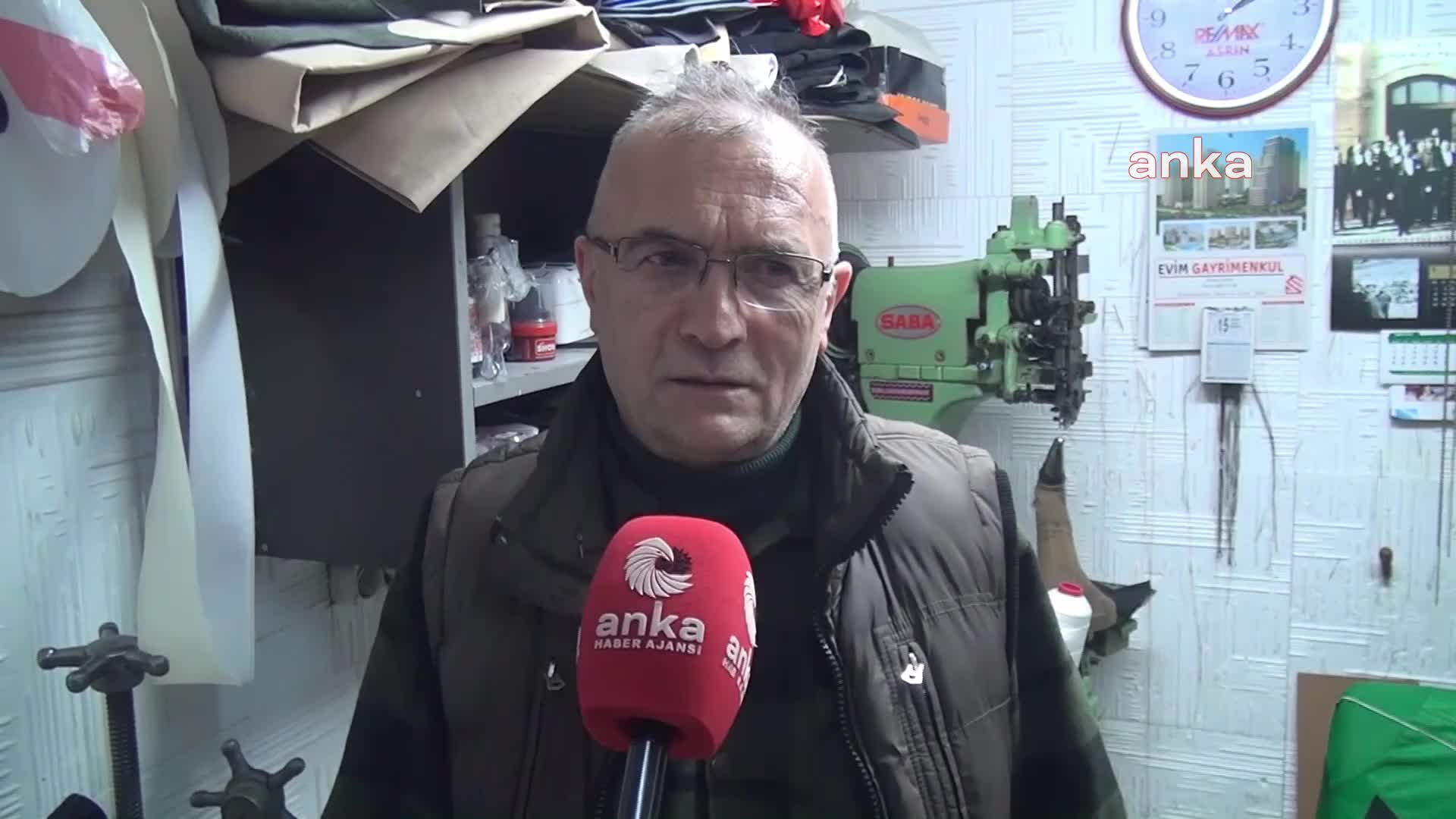 SİNOPLU AYAKKABI TAMİRCİSİ: "GEÇEN YIL HİÇ PARA ALMADIĞIM UFAK TEFEK İŞLERDEN, BU YIL 15- 20 TL PARA ALIYORUM. BUNA MECBUR KALDIK"