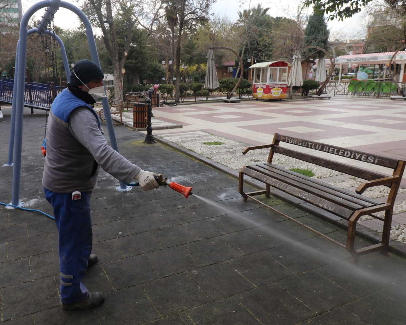 TURGUTLU BELEDİYESİ'NDE KORONAVİRÜS MESAİSİ