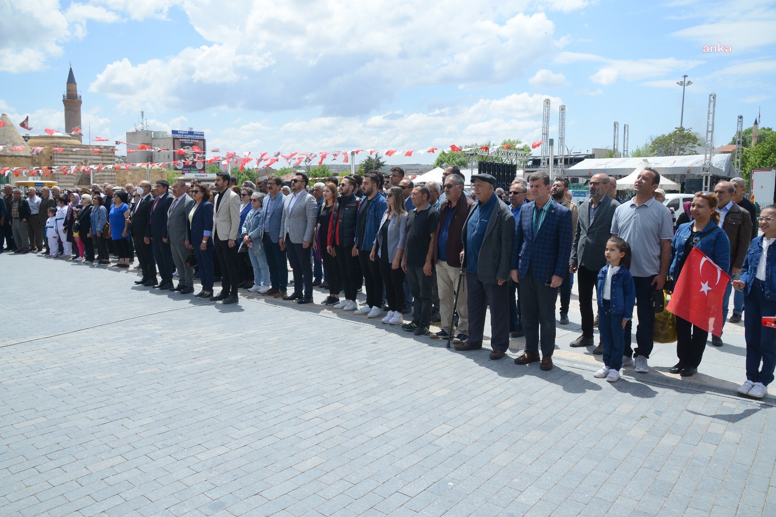 KIRŞEHİR BELEDİYE BAŞKANI EKİCİOĞLU: “GENÇLERİMİZ, CUMHURİYETİMİZİ DEMOKRASİ İLE TAÇLANDIRACAĞIMIZ YARINLARIN YILMAZ SAVUNUCUSU OLACAKTIR”