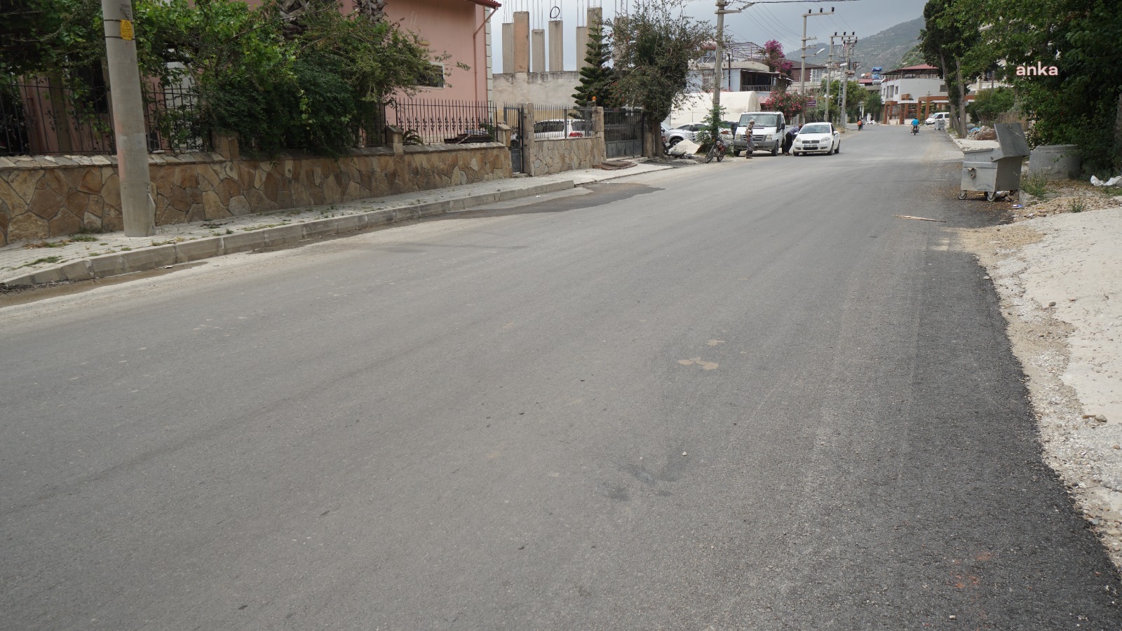 HATAY BÜYÜKŞEHİR, SAMANDAĞ’IN MAĞARACIK MAHALLESİ’NDE BETON ASFALT ÇALIŞMALARINI TAMAMLADI
