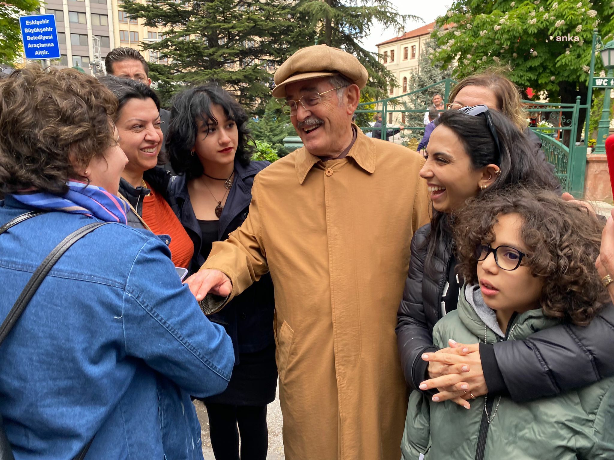 YILMAZ BÜYÜKERŞEN’DEN GENÇLERE SANDIĞA GİTME ÇAĞRISI