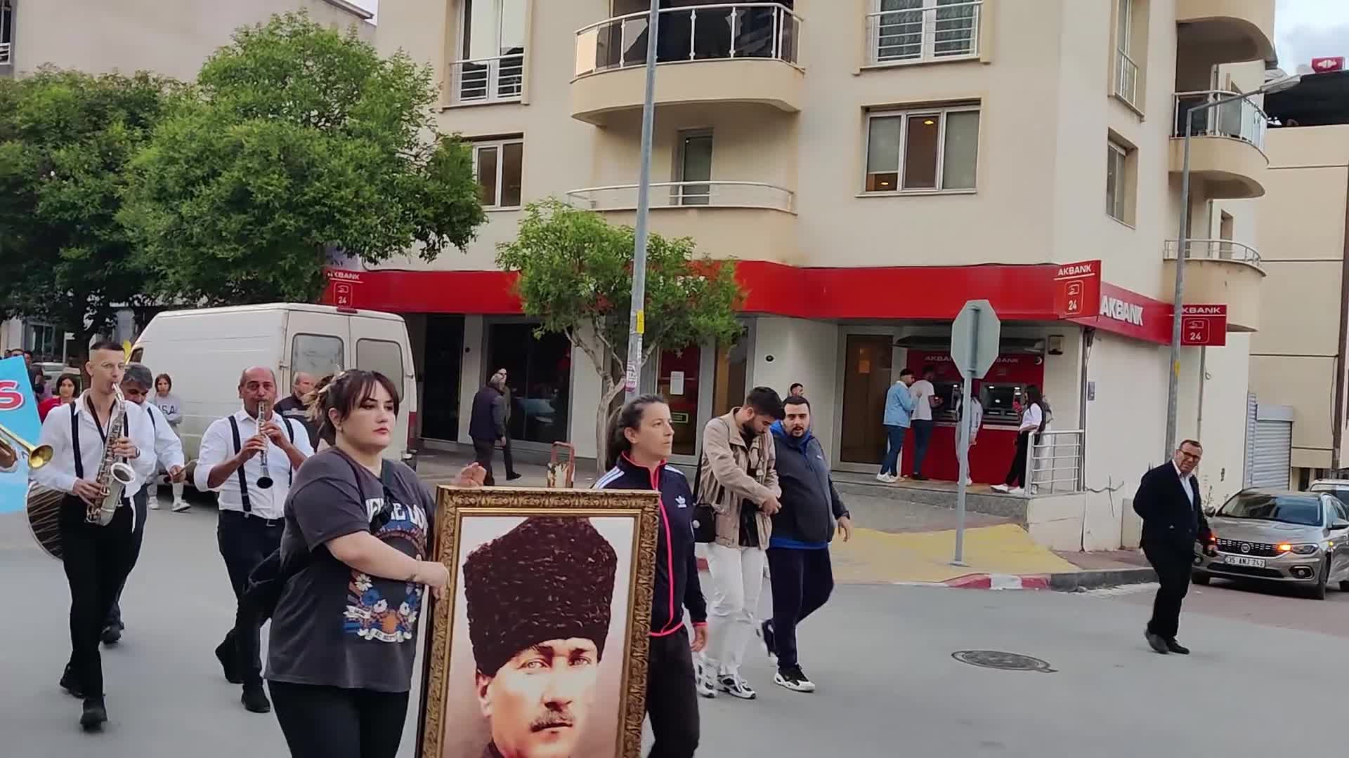 KEMALPAŞA’DA COŞKULU 19 MAYIS