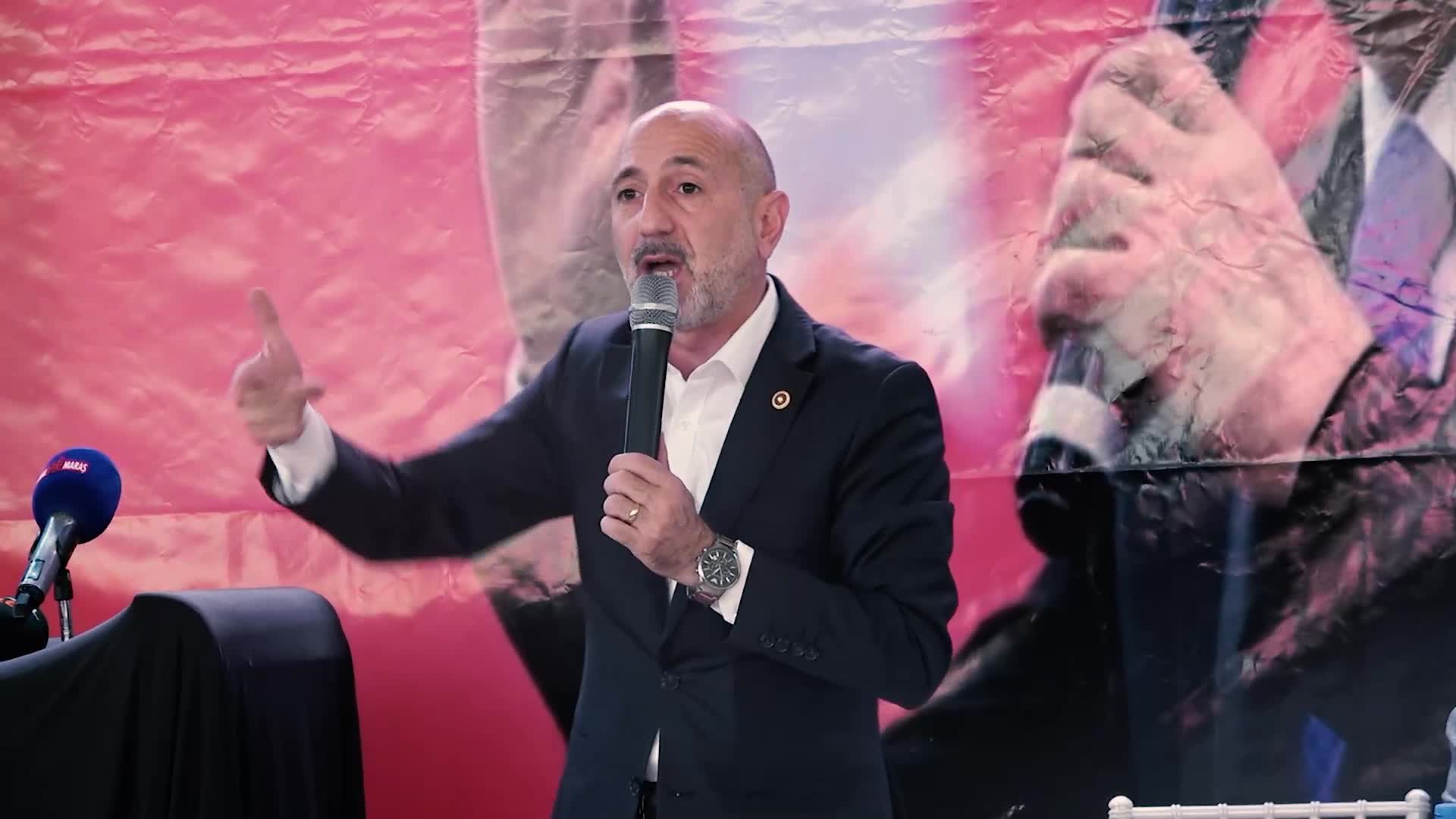 ALİ ÖZTUNÇ'TAN 'ÇADIR' AÇIKLAMASI: "ÇADIRLARI SÖKEN BELEDİYE DULKADİROĞLU, AK PARTİLİ BELEDİYE, SENİN BELEDİYEN. UTANMADAN YALAN SÖYLÜYORSUNUZ”