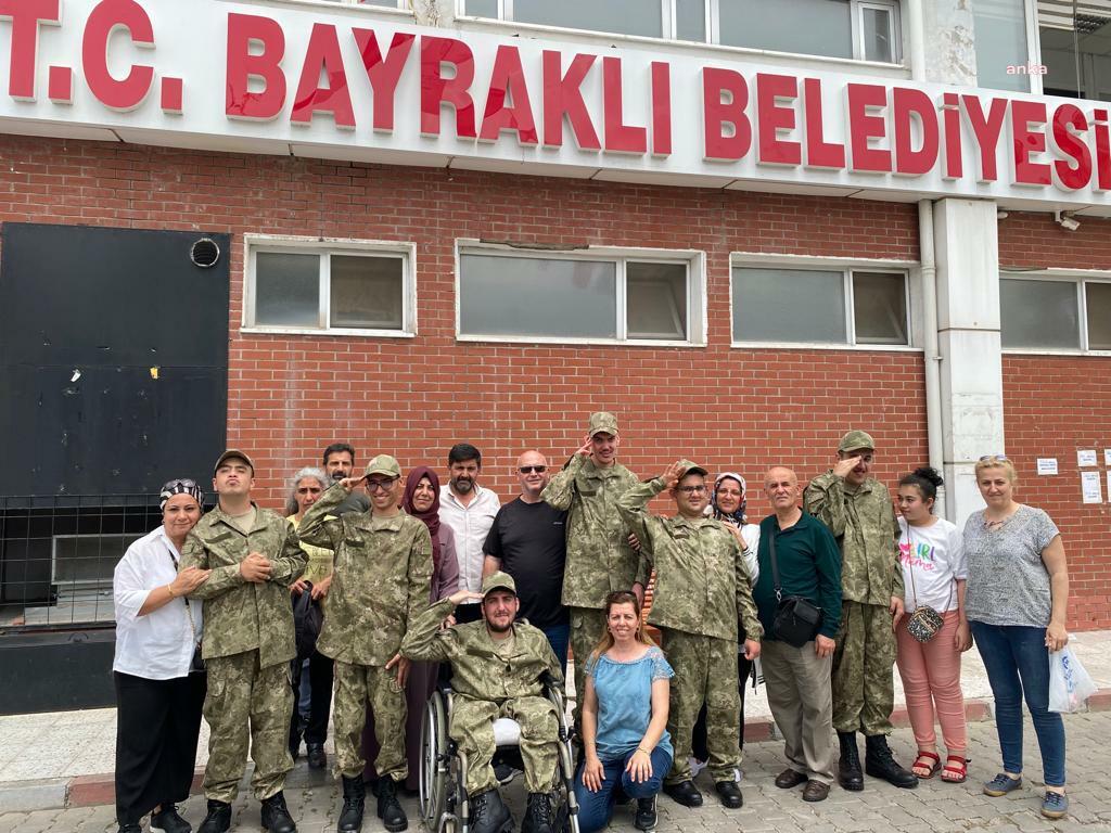 BAYRAKLI BELEDİYESİ'NİN ENGELLİ KURSİYERLERİ ASKERLİK SEVİNCİ YAŞADI
