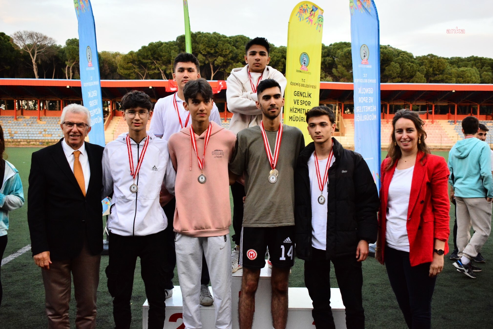 ÖDEMİŞ’TE 19 MAYIS COŞKUSU SPOR ŞENLİĞİYLE YAŞANDI