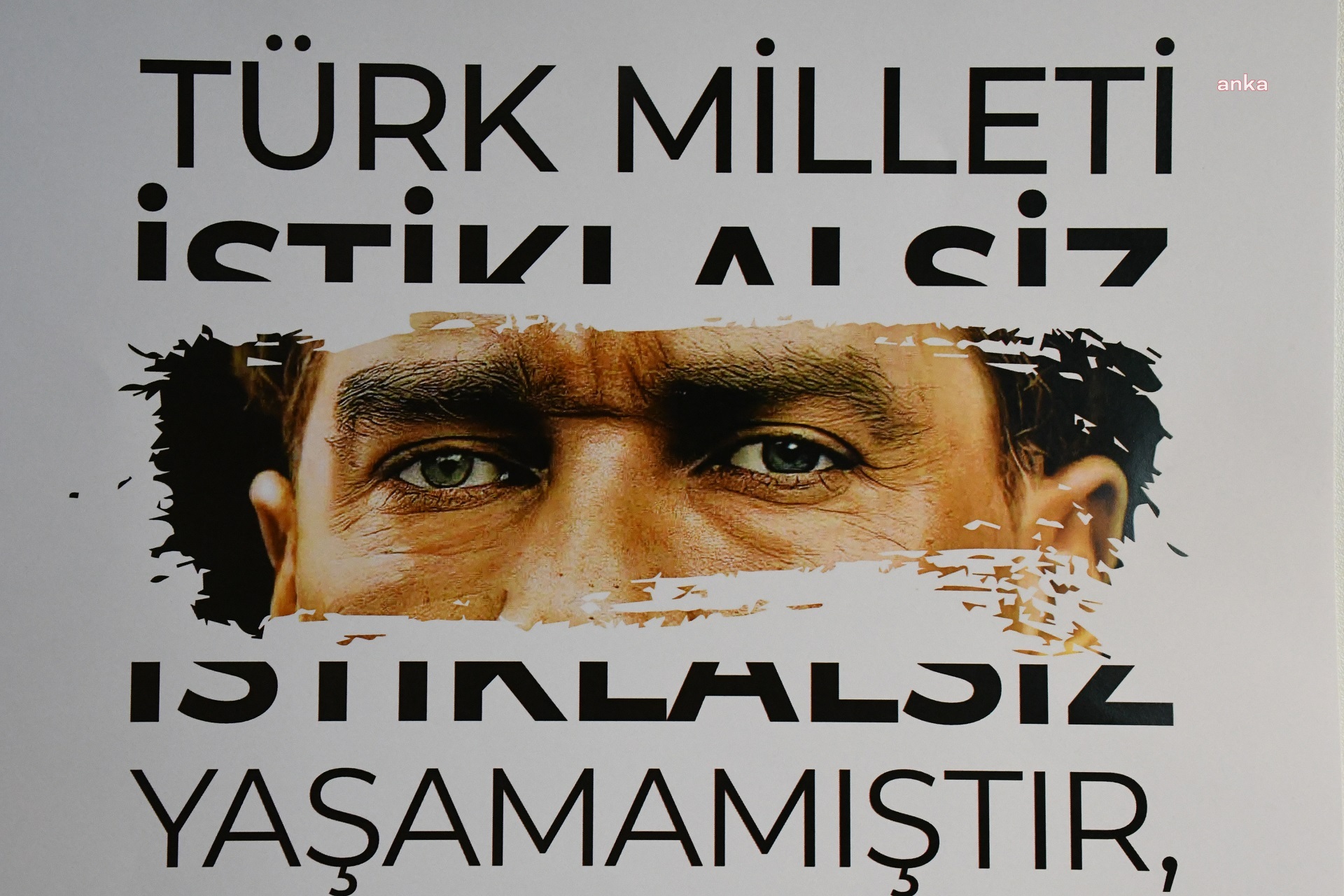 LÜLEBURGAZ’DA ‘ATATÜRK SÖZLERİ VE MİLLİ BAYRAMLAR’ SERGİSİ AÇILDI