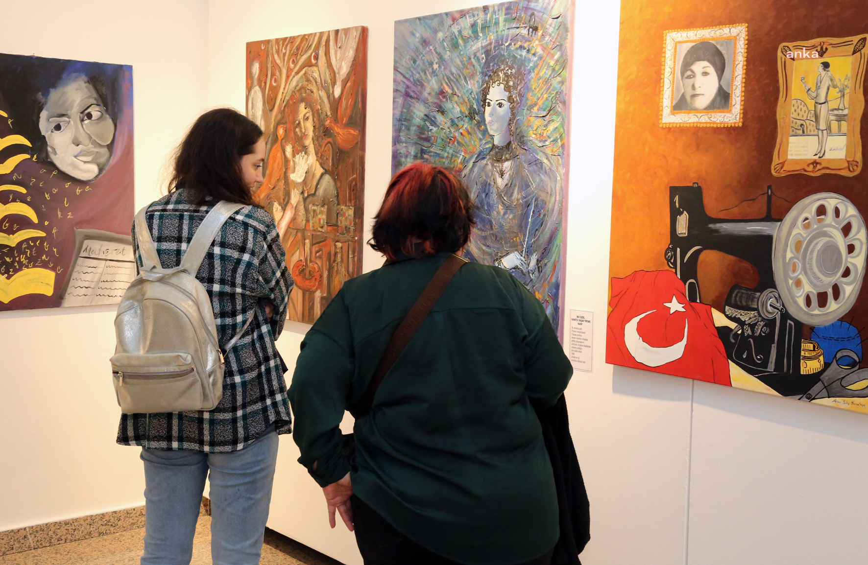 KÜÇÜKÇEKMECE’DE 36 RESSAMDAN ‘CUMHURİYETİN ÖNCÜ KADINLARI’ SERGİSİ