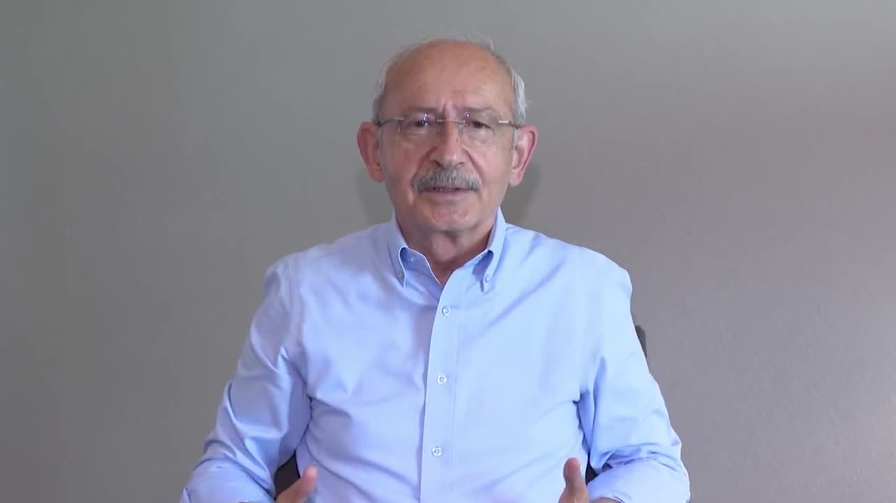 KEMAL KILIÇDAROĞLU: “EKONOMİ İÇİN KARAR VER. BUNLAR GELİRSE DOLAR 30 TL’YE ÇIKACAK, 30. UNUTMA, O OYU BENİM İÇİN DEĞİL KENDİN İÇİN VERECEKSİN”
