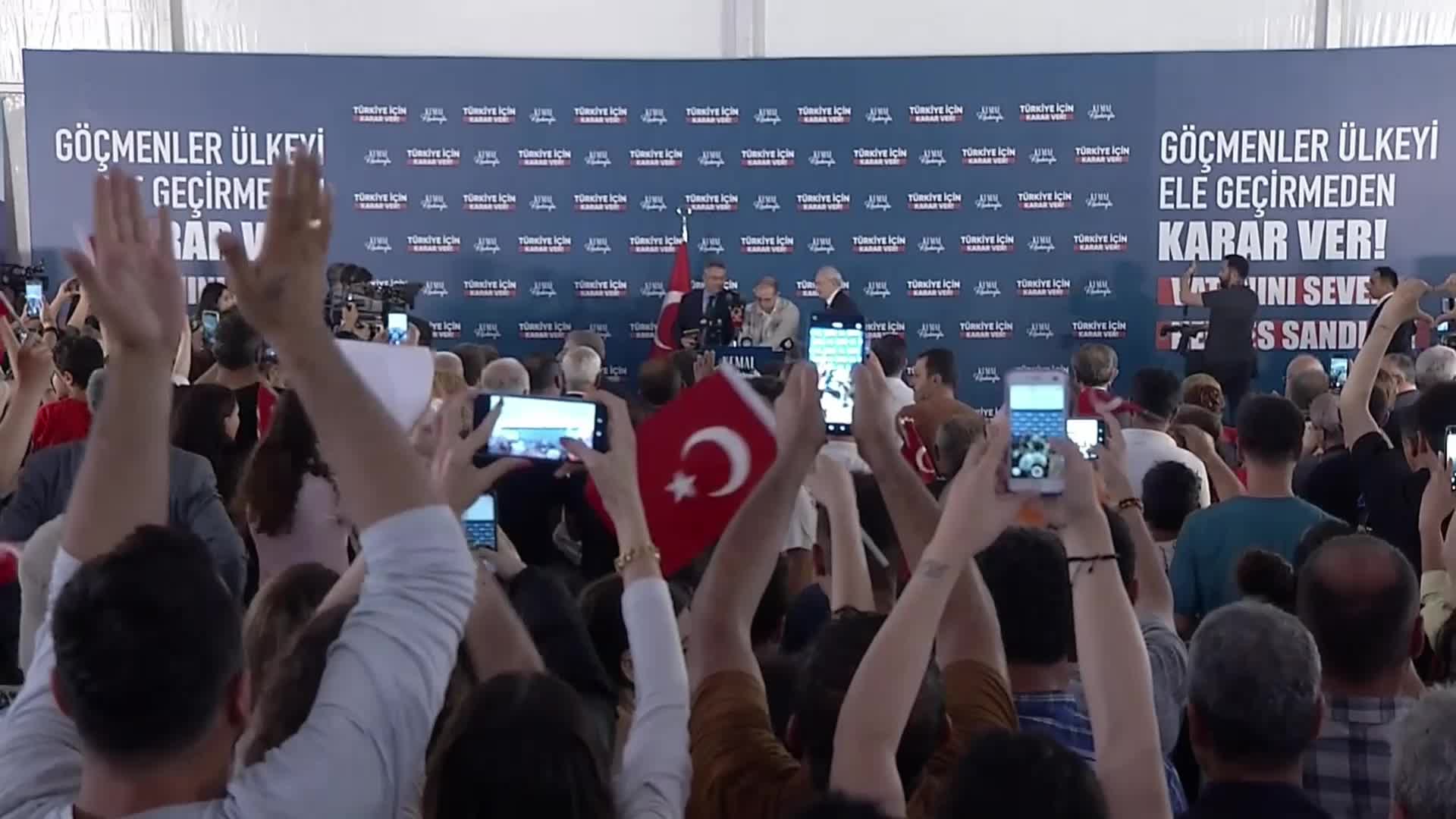 KEMAL KILIÇDAROĞLU, HATAY'DA: “ALLAH BİZİ KUMPASÇILARDAN, SAHTEKARLARDAN KORUSUN. SAHTEKARLIK YAPANDAN CUMHURBAŞKANI OLMAZ”