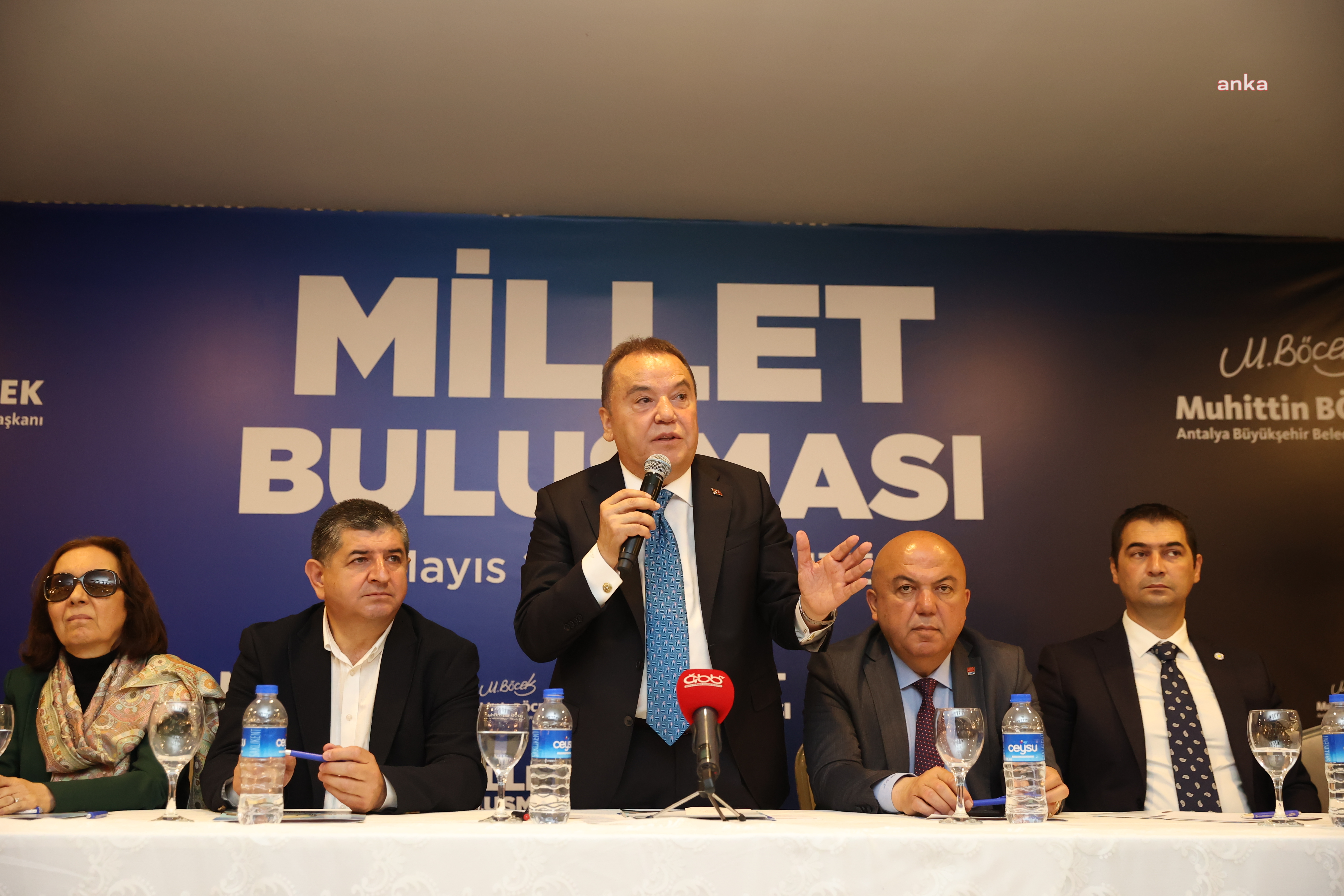 MUHİTTİN BÖCEK, KORKUTELİ’DE MUHTAR VE SİVİL TOPLUM KURULUŞU TEMSİLCİLERİYLE BULUŞTU