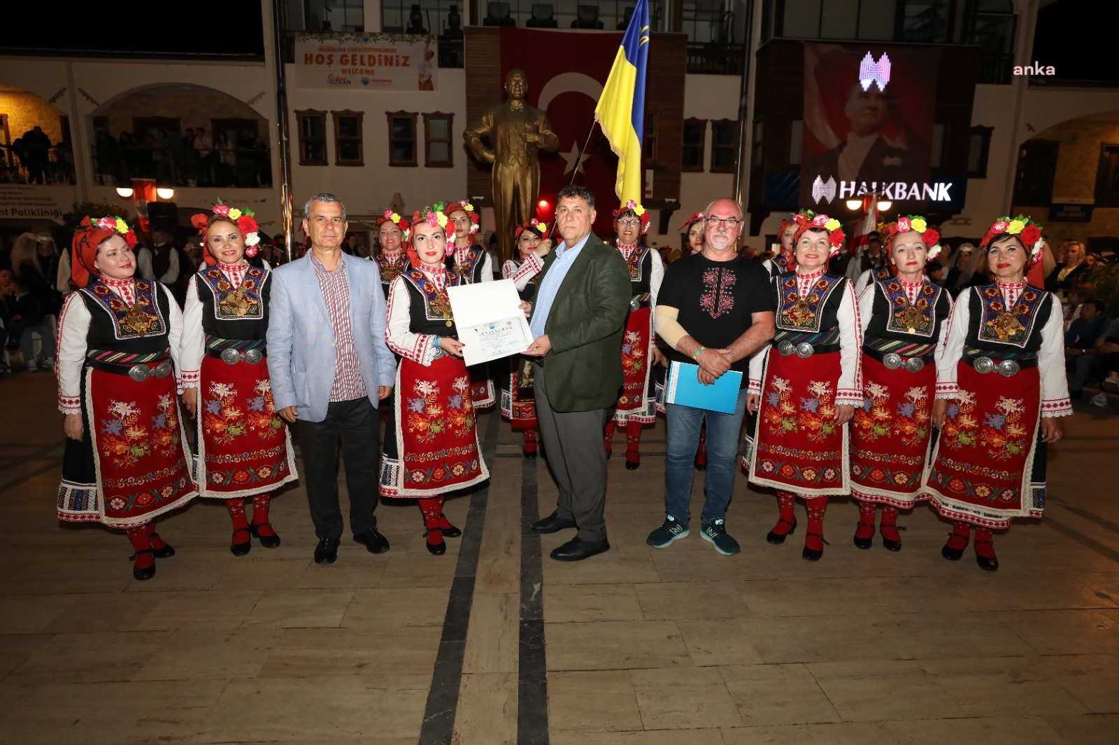 MENDERES’TE MANDALİNA ÇİÇEĞİ FESTİVALİ SONA ERDİ