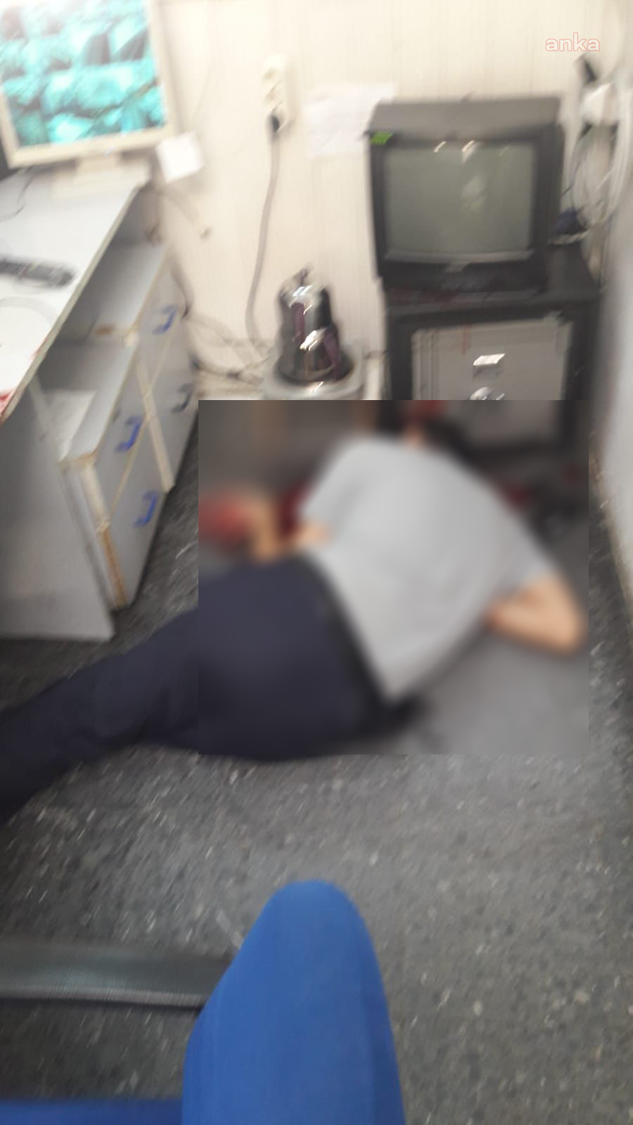 İZMİR’DE BİR GÜNDE İKİ İNTİHAR VAKASI: KAMU GÖREVLİSİNİN BİRİ ÖLDÜ, DİĞERİ YOĞUN BAKIMDA