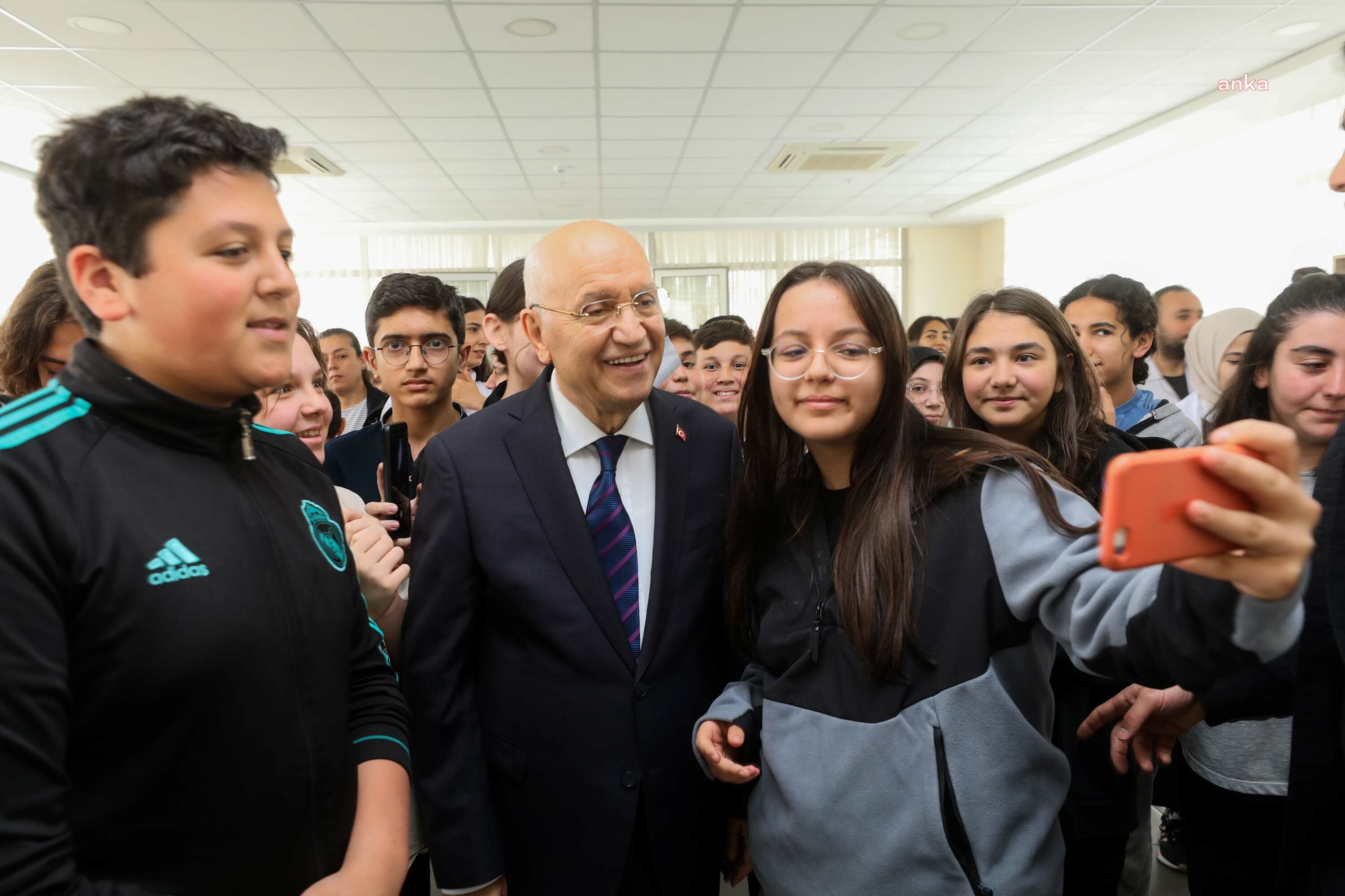YENİMAHALLE BELEDİYESİ DESTEK EĞİTİM MERKEZLERİ’NDE LGS DENEME SINAVI YAPILDI
