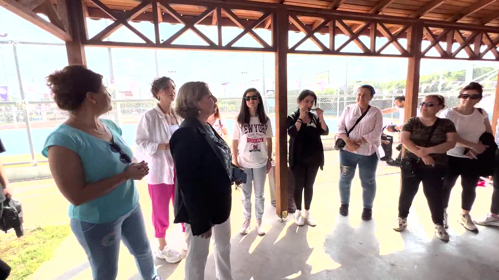 SEYHANLI KADINLAR, 'KADİM DEĞİŞİM TEKNİKLERİ' İLE HEM EĞLENDİ HEM RAHATLADI