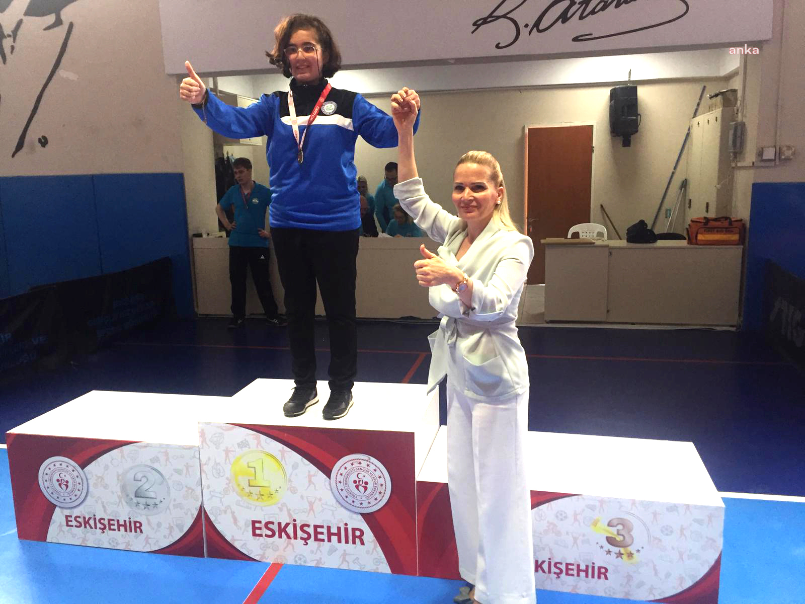 ESKİŞEHİR BÜYÜKŞEHİR BELEDİYESİ'NİN ÖZEL SPORCULARINDAN BÜYÜK BAŞARI