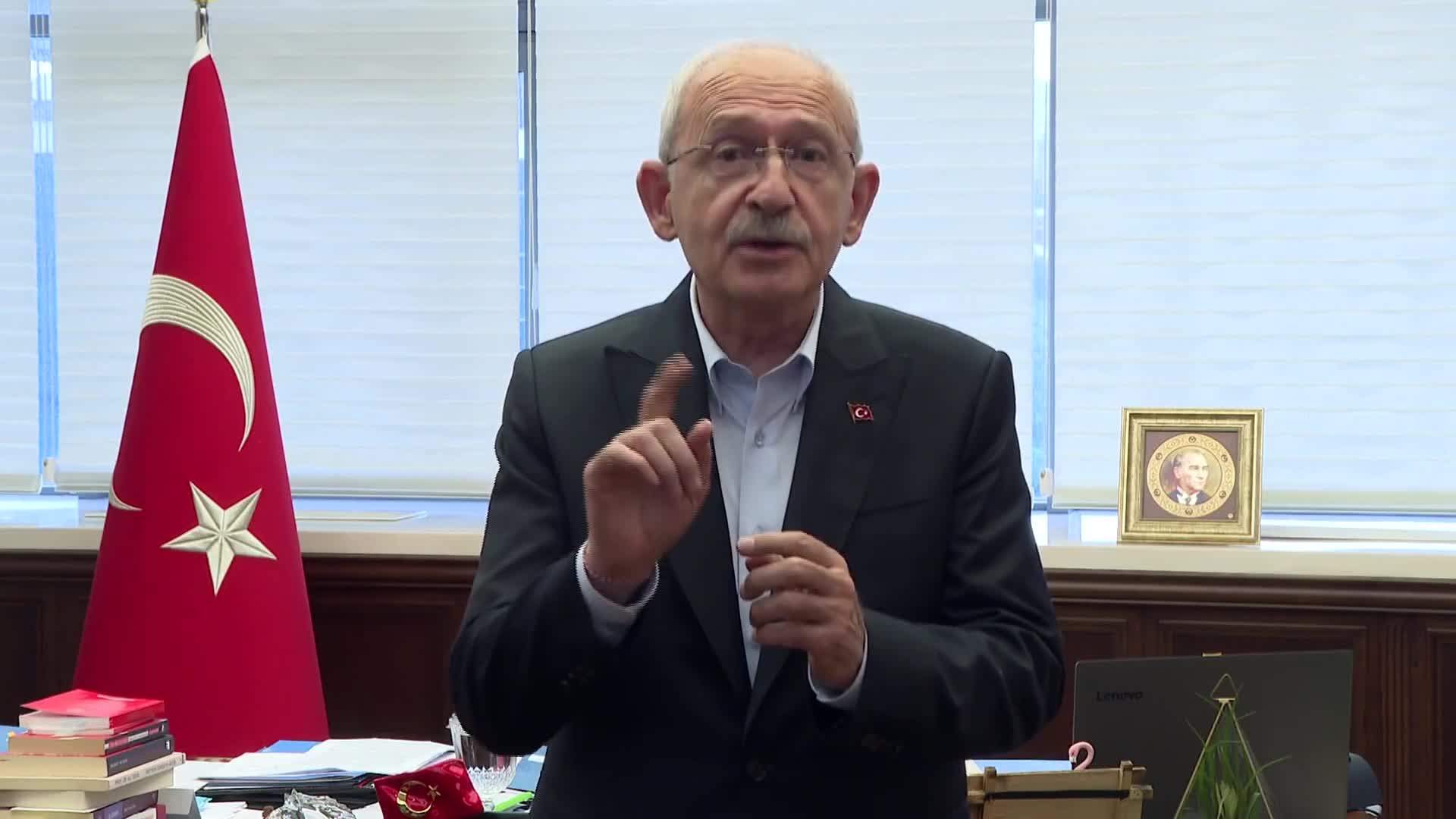 KILIÇDAROĞLU: İKTİDARA GELİR GELMEZ KREDİ KARTI BORÇLARINA KESİN ÇÖZÜM GETİRECEĞİZ. BORÇLARIN SADECE ANAPARASI 36 AY TAKSİTLE TAHSİL EDİLECEK, FAİZİ TAMAMEN SİLİNECEK