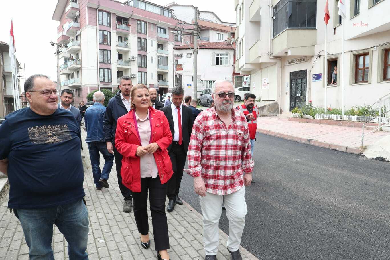 İZMİT BELEDİYE BAŞKANI HÜRRİYET, KOZLUK’TAKİ ASFALT ÇALIŞMALARINI İNCELEDİ