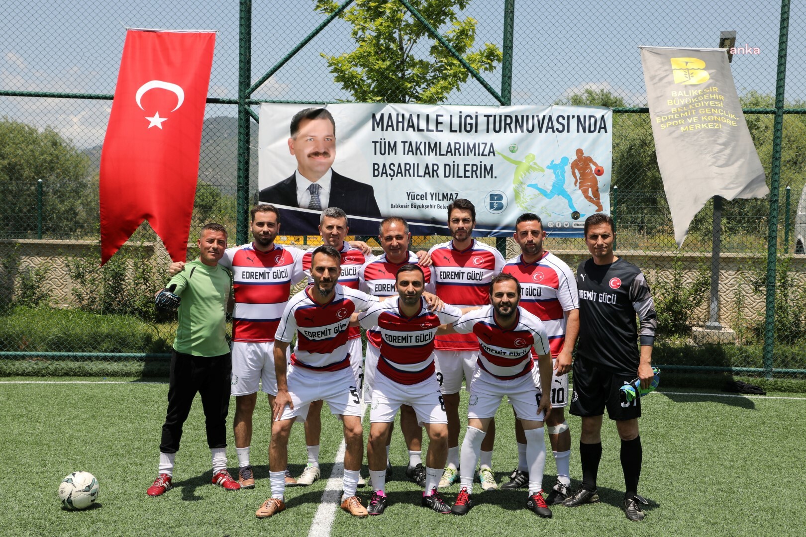 EDREMİTGÜCÜ YARI FİNAL BİLETİNİ ALDI