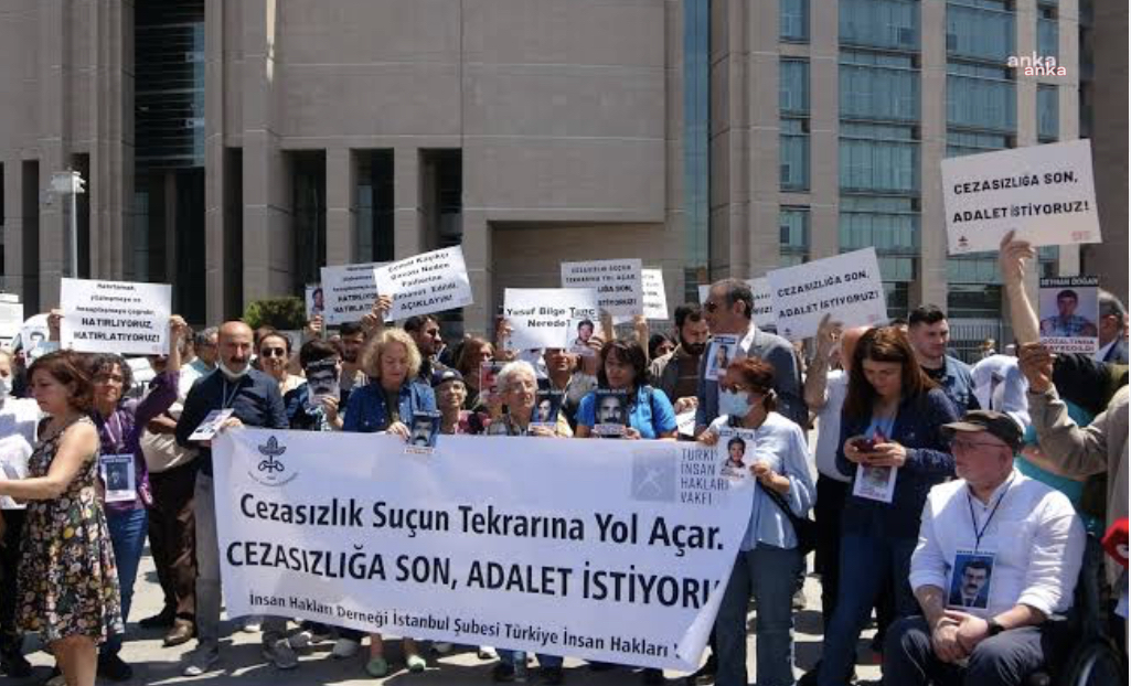 CUMARTESİ ANNELERİ DAVASI'NDA TÜM SANIKLAR BERAAT ETTİ
