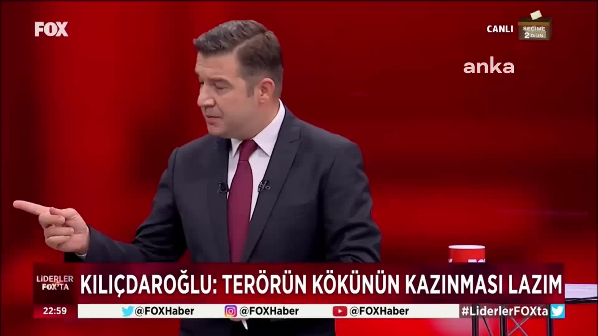 KILIÇDAROĞLU: “PANTOLON ALAMADI DİYE İNTİHAR EDEN BABA, BU ÜLKEDE VAR MI? VAR. MECLİS’İN DUVARININ DİBİNDE ‘İŞSİZİM’ DİYE KENDİSİNİ YAKAN VAR MI? VAR. HERKES; DEVLETİNİ, GELECEĞİNİ, EVLATLARINI DÜŞÜNÜYORSA OYUNU ONA GÖRE KULLANMALI”