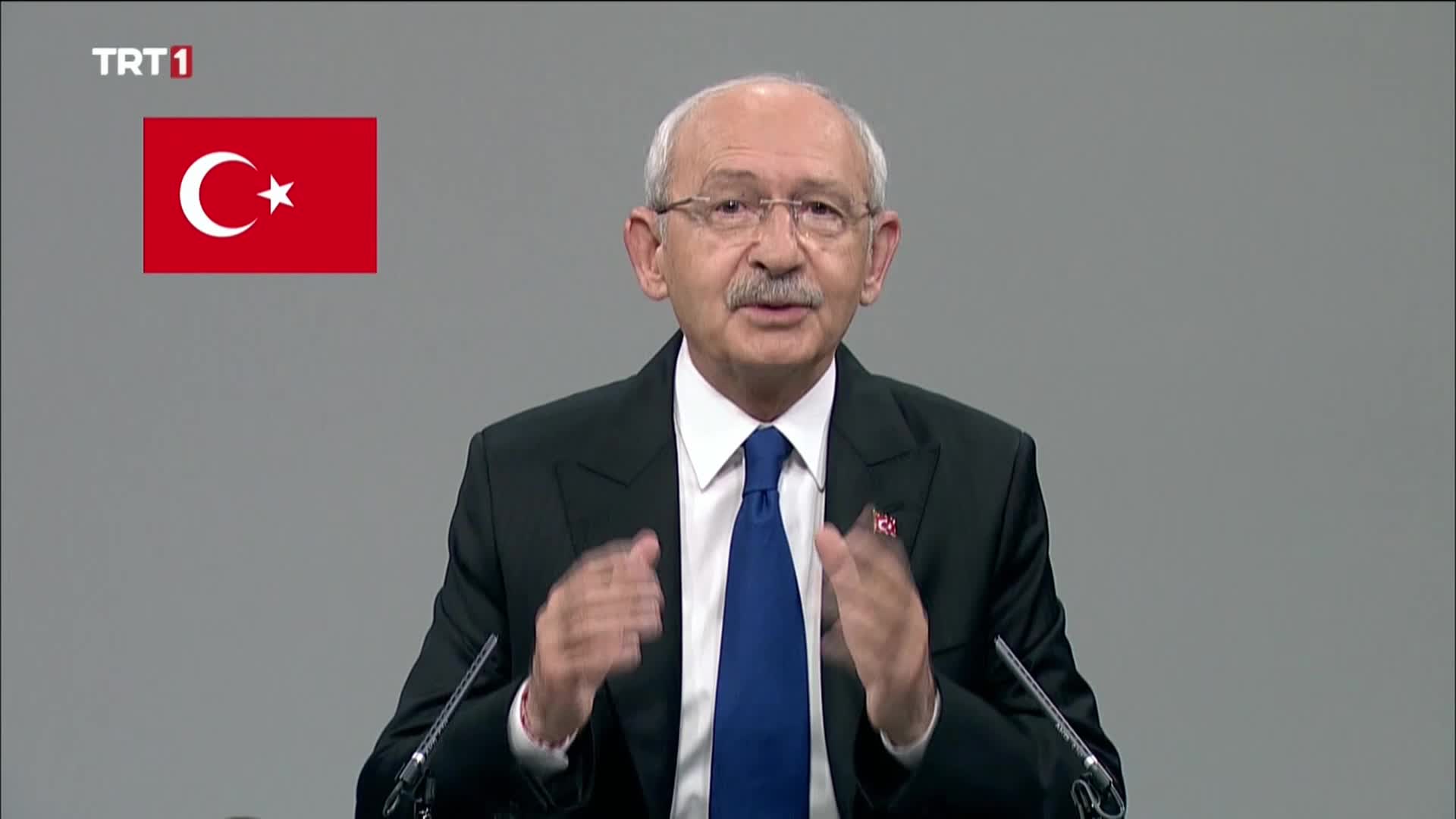 KILIÇDAROĞLU: “BU ARTIK BİR SEÇİM DEĞİL, BİR REFERANDUM; KIZ ÇOCUKLARIMIZA KÖTÜ GÖZLE BAKAN ZİHNİYETE MÜSAADE EDECEK MİYİZ REFERANDUMU. TERÖRLE MÜCADELE ETTİĞİNİ SÖYLEYİP, ANAYASA’NIN İLK 4 MADDESİNE GÖZ KOYANLARA DUR DİYECEK MİYİZ REFERANDUMU”