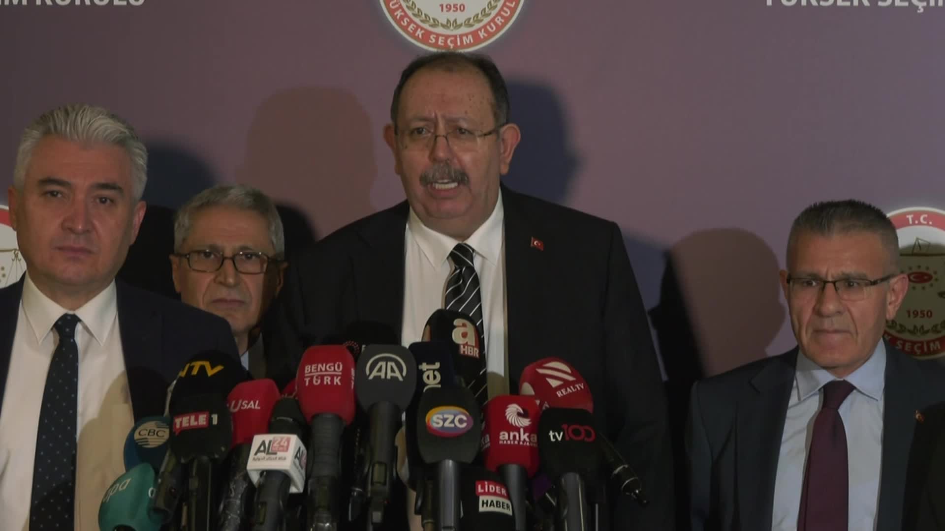 YSK BAŞKANI AHMET YENER, SAAT 20.00'DA AÇIKLADI: “ERDOĞAN AN İTİBARIYLA YÜZDE 53,41; KILIÇDAROĞLU YÜZDE 46,59 OY ORANINA SAHİPTİR”