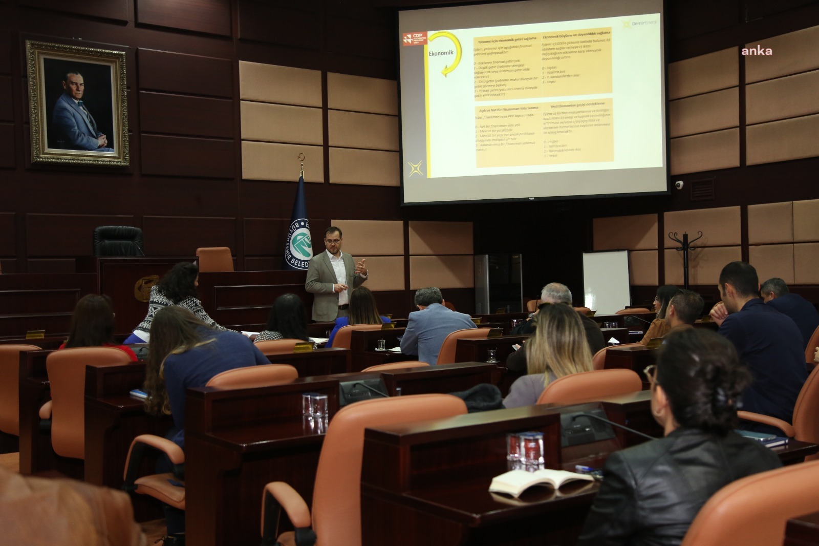 ESKİŞEHİR’DE ‘SÜRDÜRÜLEBİLİR ENERJİ VE İKLİM EYLEM PLANI’ ODAK GRUP TOPLANTISI DÜZENLENDİ