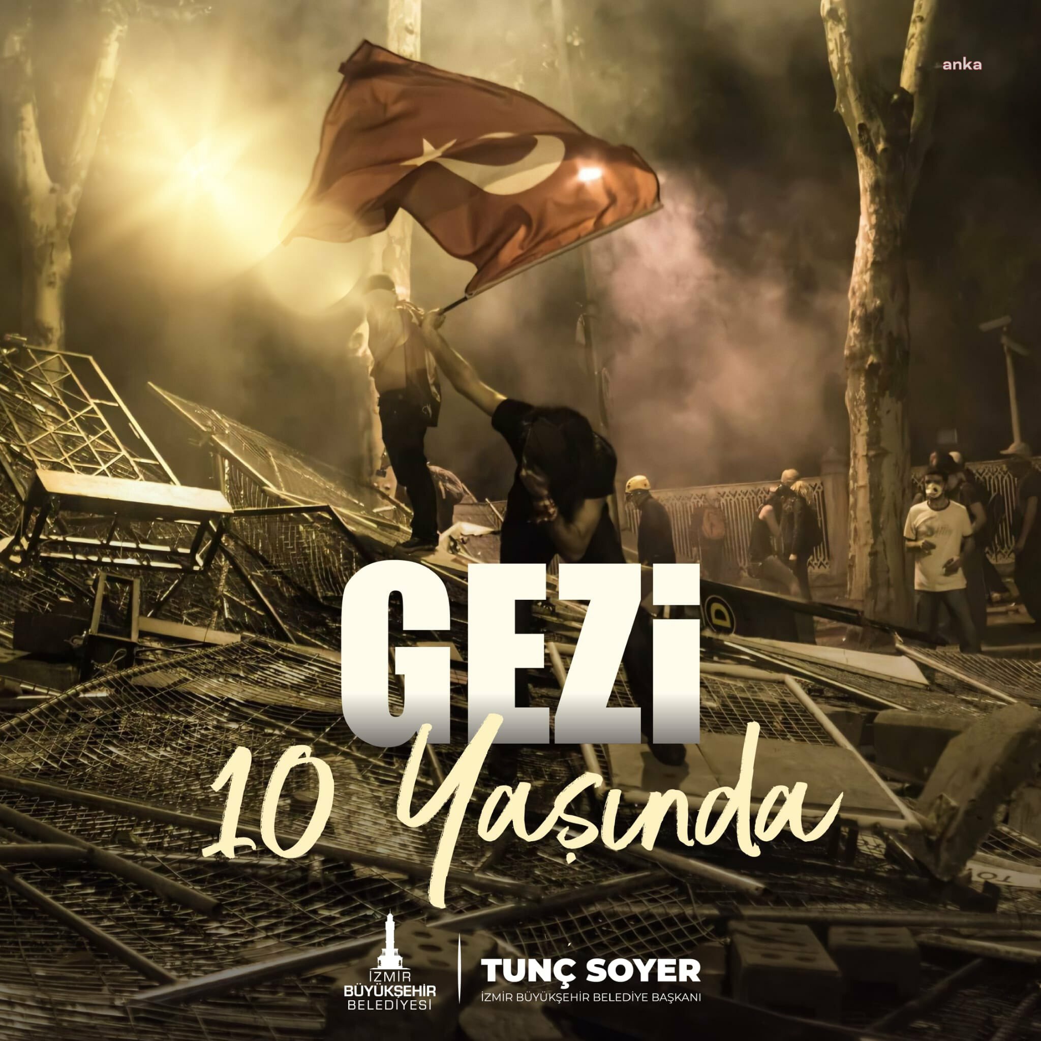 TUNÇ SOYER’DEN “GEZİ PARKI” MESAJI: “GENÇ YAŞINDA DÜNYADAN KOPARILAN GENÇLERİMİZİN ANISINI YAŞATACAĞIZ. YERYÜZÜ AŞKIN YÜZÜ OLUNCAYA DEK”