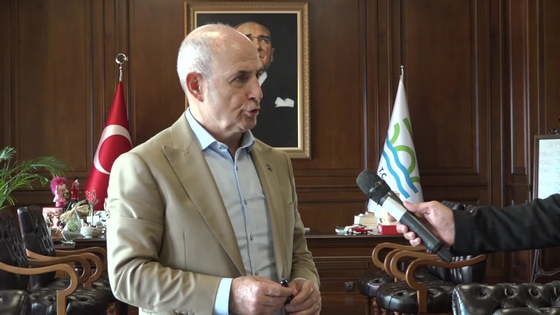 BÜYÜKÇEKMECE BELEDİYE BAŞKANI AKGÜN’DEN TBB’NİN YENİ YÖNETİMİNE CHP’Lİ BELEDİYELERİN ALINMAMASINA TEPKİ: “TÜRK BELEDİYECİLİĞİNE KATKI YERİNE ZARAR VERECEK"