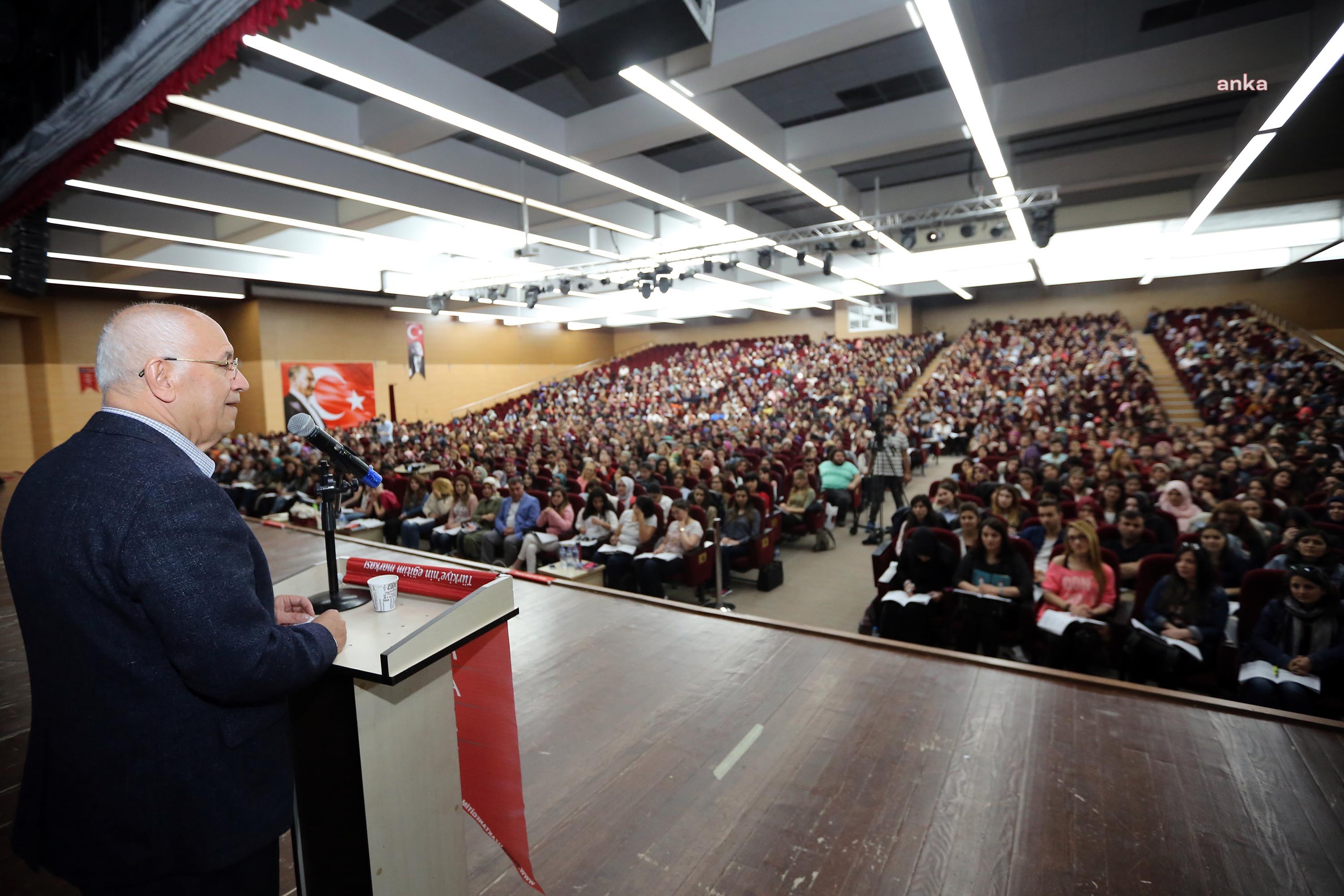 YENİMAHALLE BELEDİYESİ'NDEN KPSS'YE HAZIRLANAN MEMUR ADAYLARINA 'GENEL TEKRAR KAMPI'