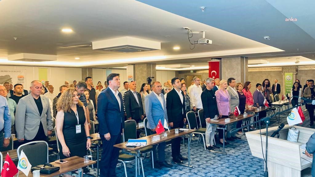 FETHİYE BELEDİYE BAŞKANI KARACA, MARMARİS’TEKİ ‘ŞEHİRLEŞME VE DEPREM GERÇEĞİ’ ÇALIŞTAYINA KATILDI