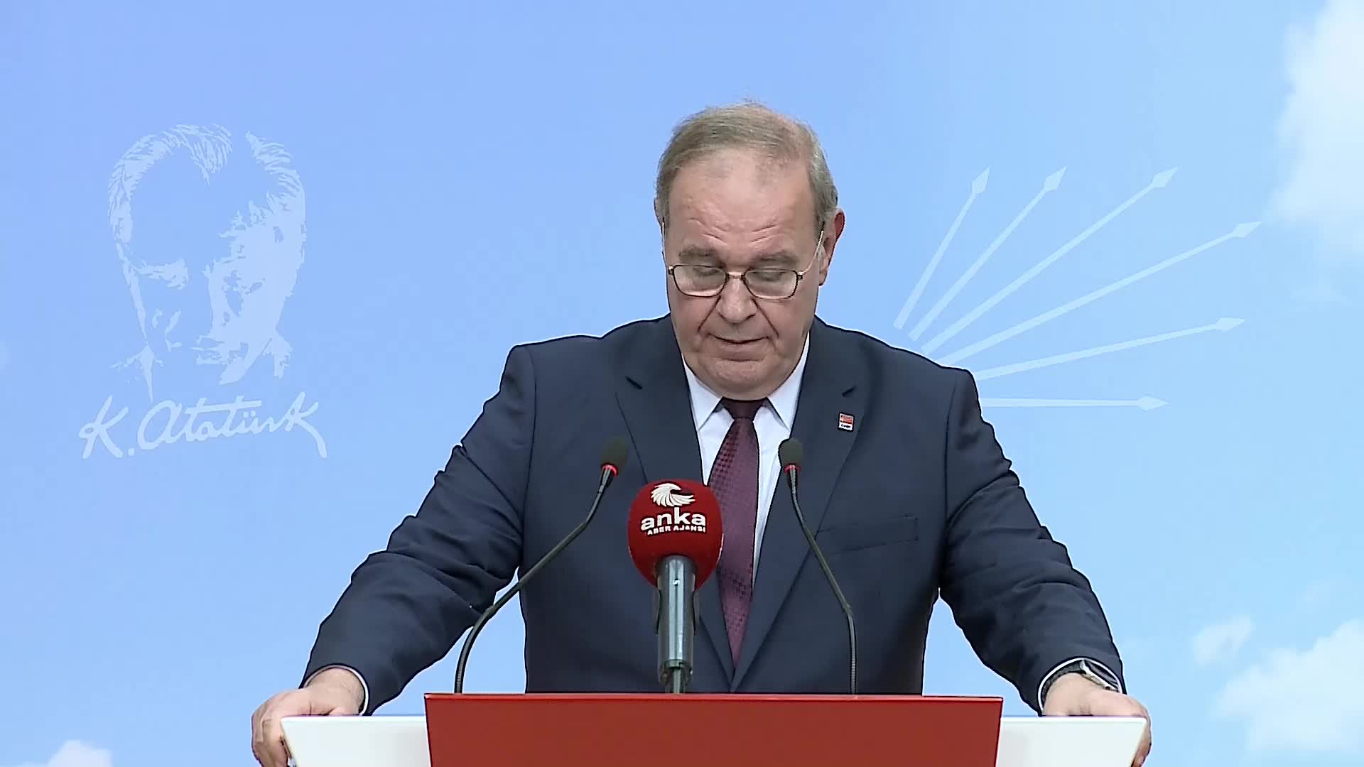 FAİK ÖZTRAK: “GENEL BAŞKAN'IMIZ, YENİ MERKEZ YÖNETİM KURULU'NU, HAFTA SONU YAPILACAK PARTİ MECLİSİ TOPLANTISININ ARDINDAN BELİRLEYECEK”