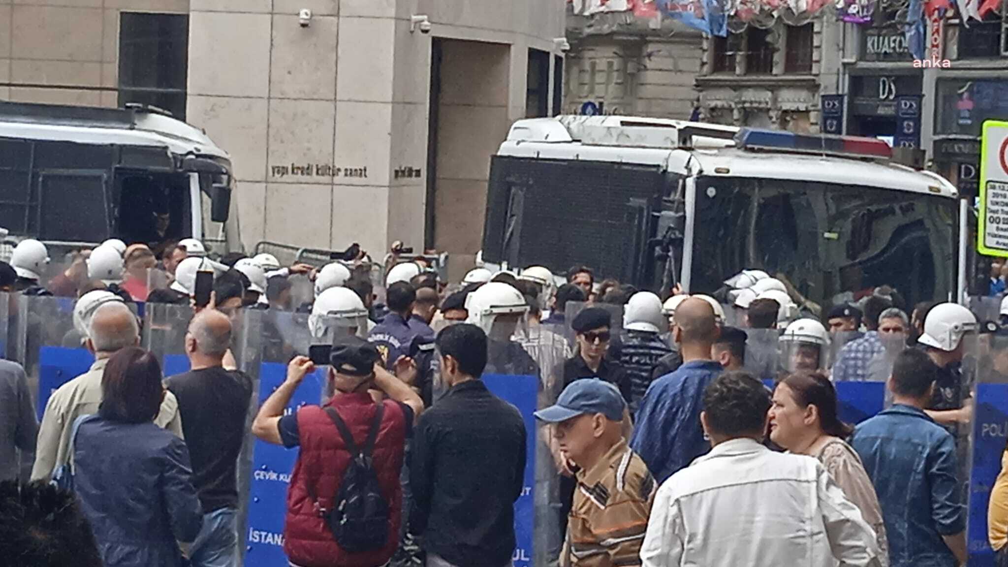 CUMARTESİ ANNELERİ'NE TERS KELEPÇELİ GÖZALTI