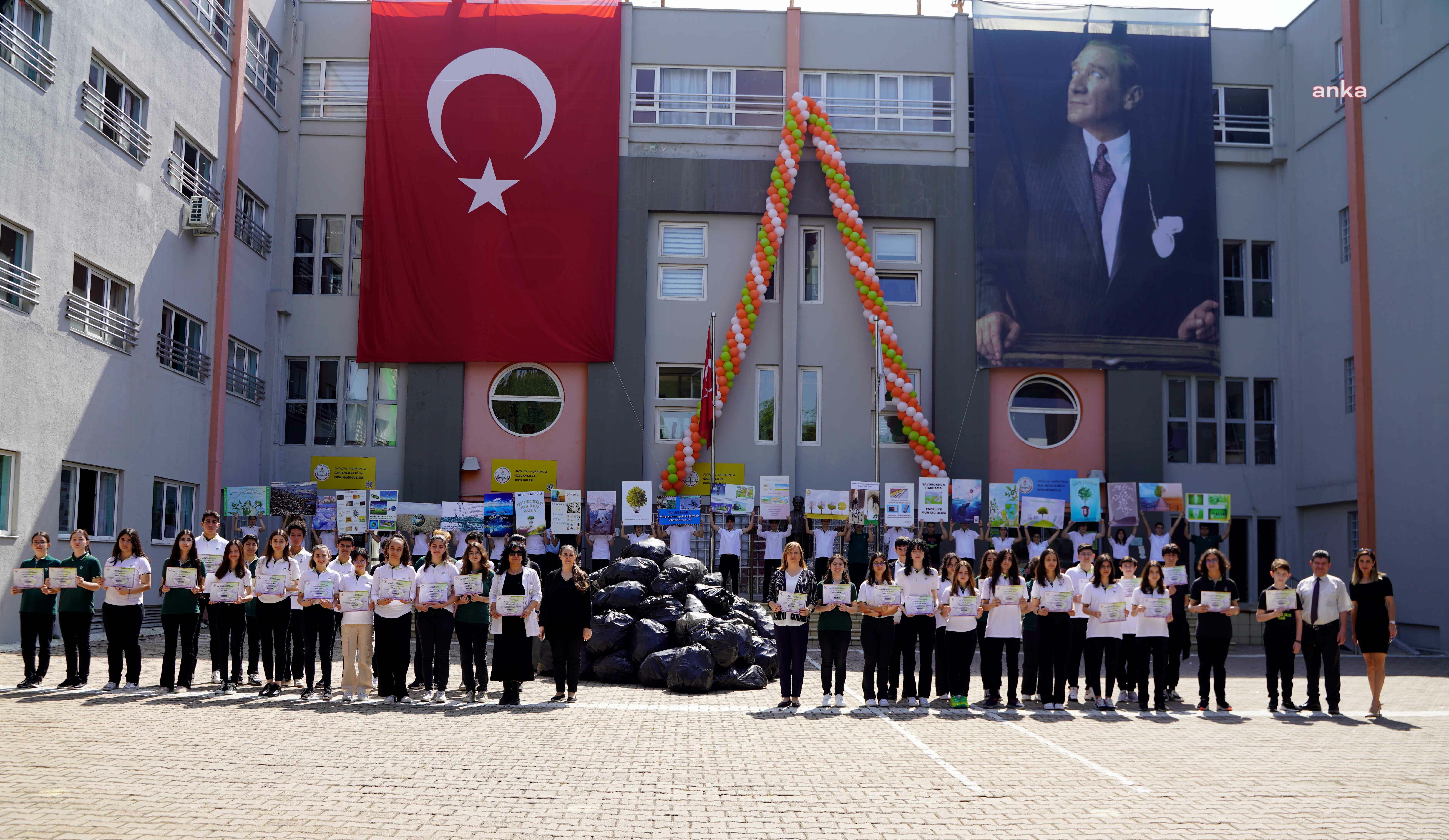 DOĞA OKULLARI ÖĞRENCİLERİ VE MURATPAŞA BELEDİYESİ’NDEN PLASTİK KİRLİLİĞE KARŞI FARKINDALIKTA İŞBİRLİĞİ