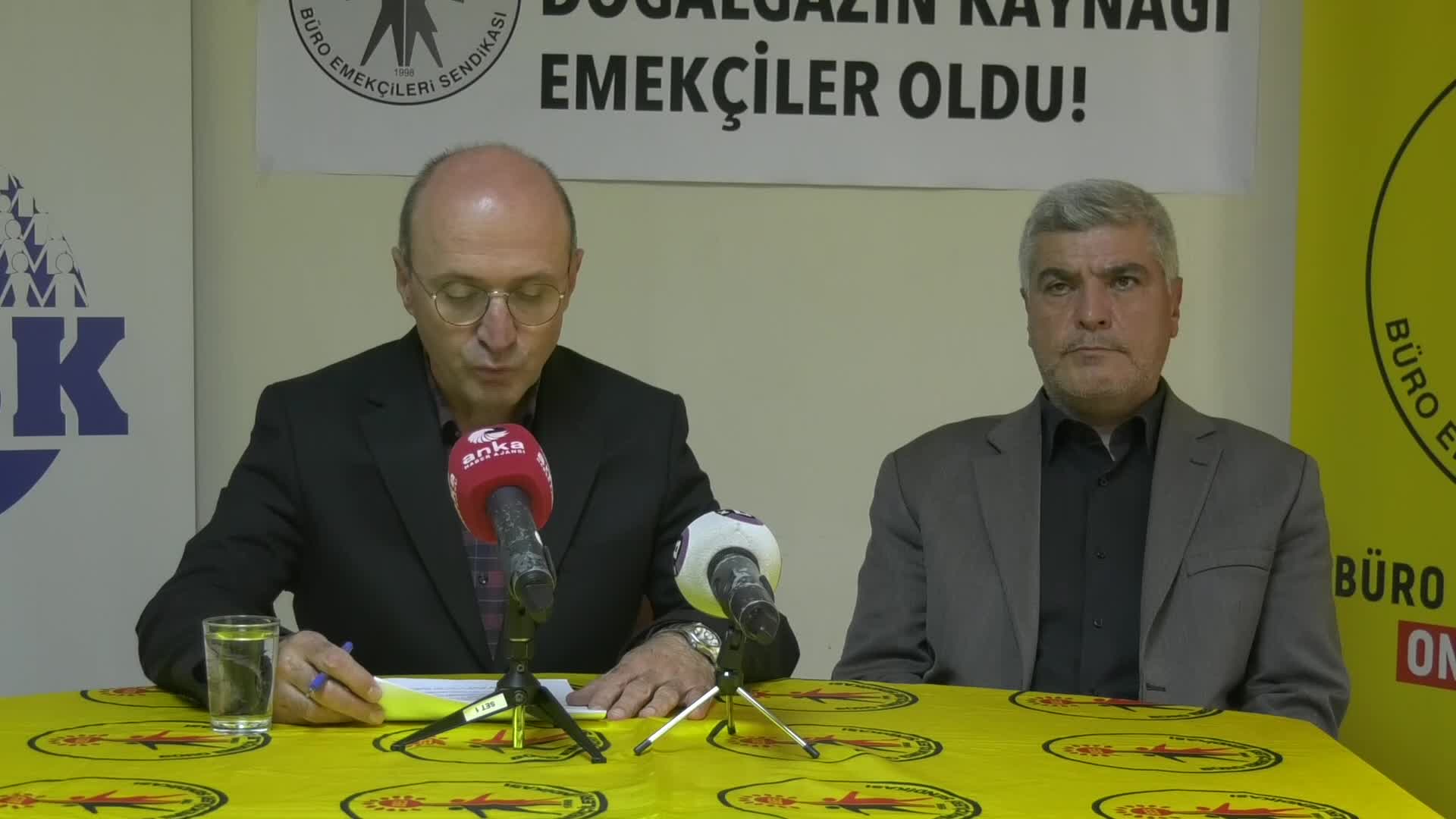 BES GENEL BAŞKANI BERDİCİOĞLU: “KAMU EMEKÇİLERİNİN ENFLASYON SEPETİ ARAŞTIRMASI’NA GÖRE MAYIS AYI AYLIK ENFLASYON RAKAMININ YÜZDE 2,67 VE YILLIK İSE YÜZDE 98,02’YE ÇIKTIĞINI İLAN EDİYORUZ”