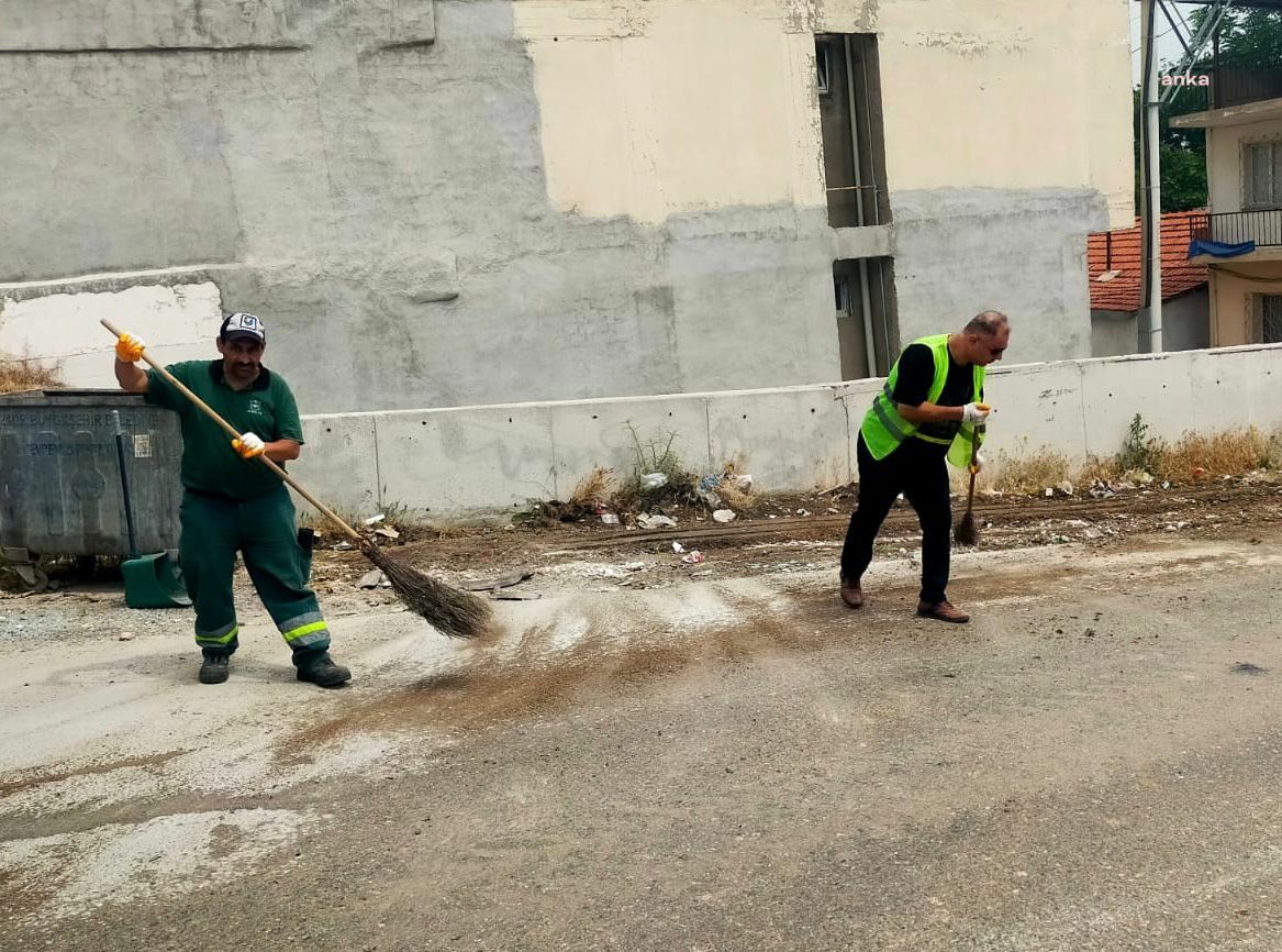 KONAK’IN MAHALLELERİNDE YAZ TEMİZLİĞİ