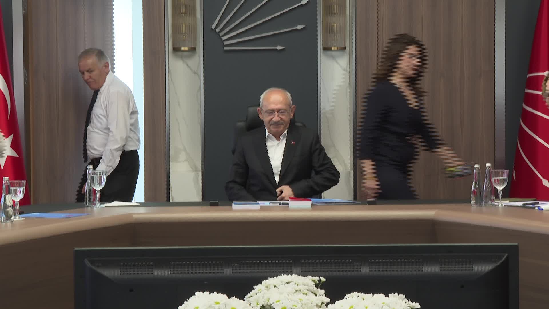 CHP’NİN YENİ MYK'SI, İLK TOPLANTISINI YAPTI