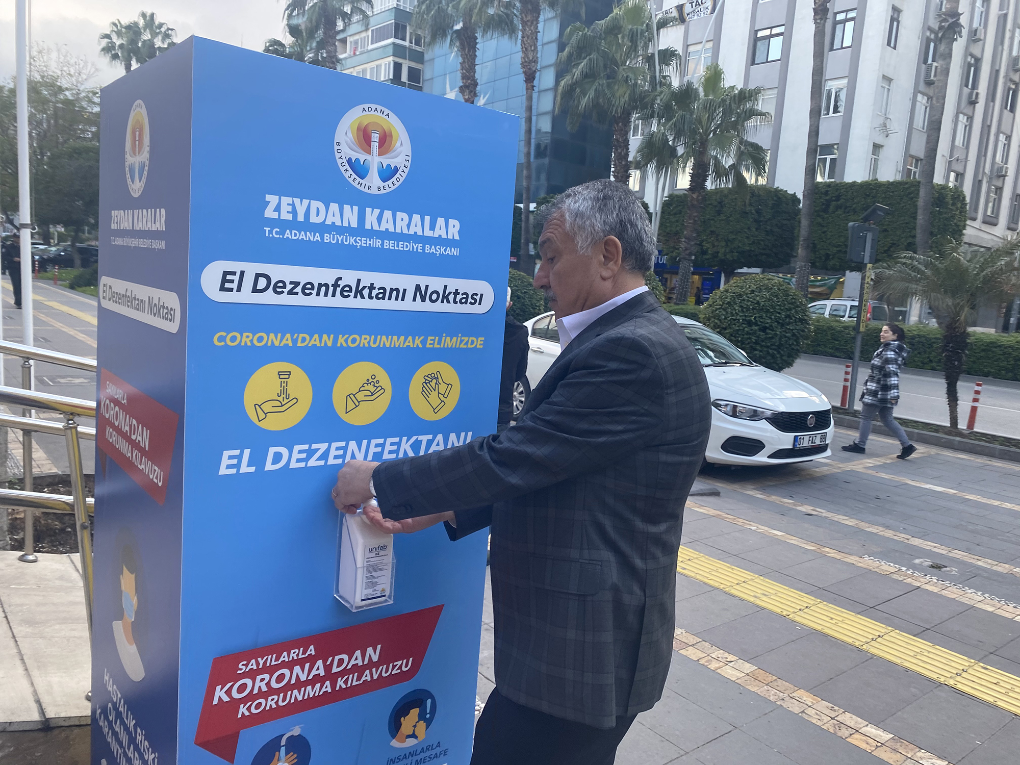 ADANA BELEDİYE BAŞKANI KARALAR: "ÖNLEMİNİ AL, EVDE KAL, SAĞLIKLI KAL"
