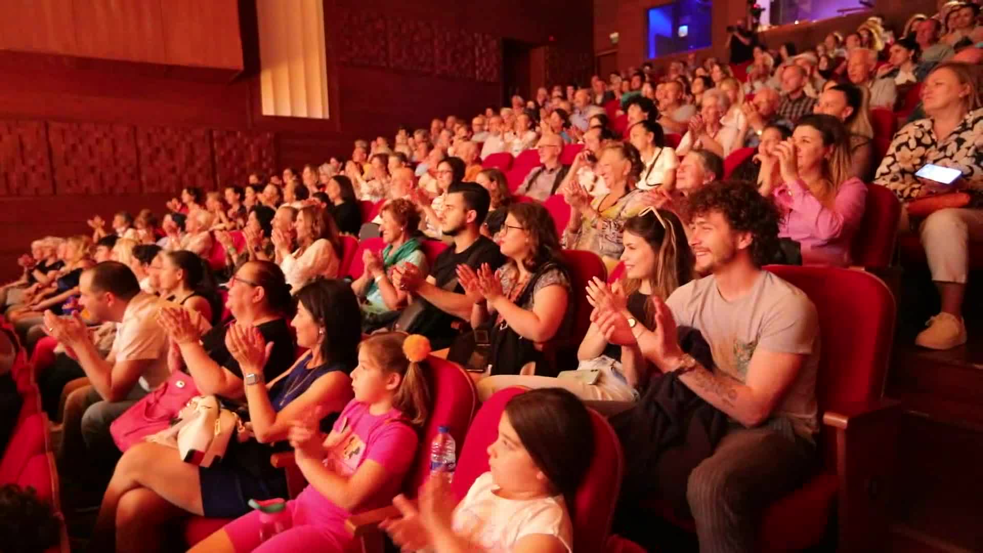 BAYRAKLI BELEDİYESİ MANDOLİN ORKESTRASI’NDAN YAZA MERHABA KONSERİ