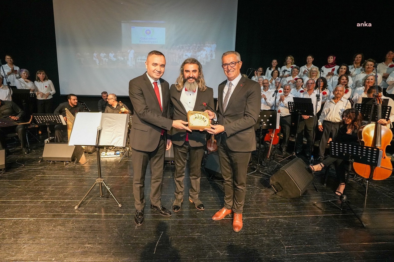 GAZİEMİR'DE SANAT MÜZİĞİ GECESİ