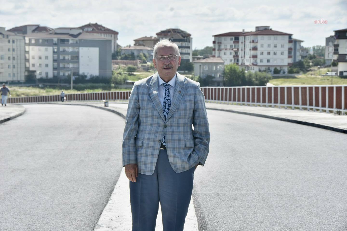 TEKİRDAĞ BÜYÜKŞEHİR BELEDİYESİ, ÇERKEZKÖY BAĞLIK VİYADÜĞÜ’NDEKİ ÇALIŞMALARDA SONA GELDİ