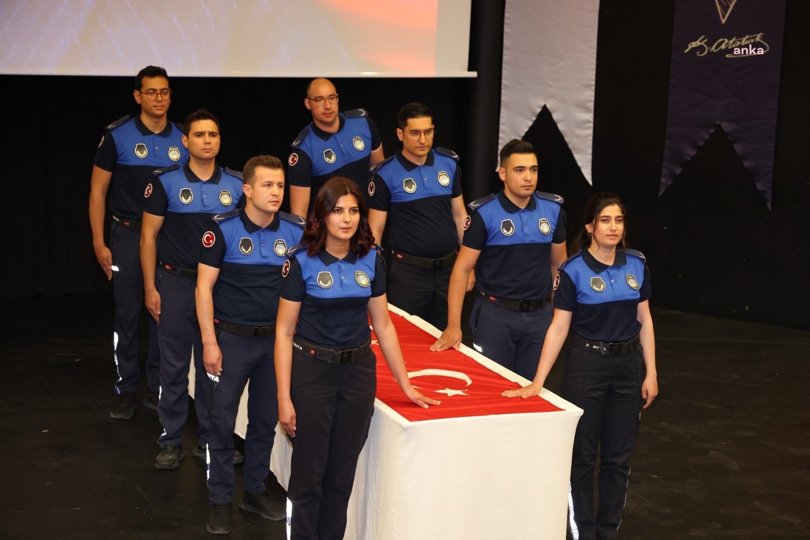MARMARİS BELEDİYESİ’NDE MEMUR KADROSUNA GEÇEN PERSONEL İÇİN YEMİN TÖRENİ