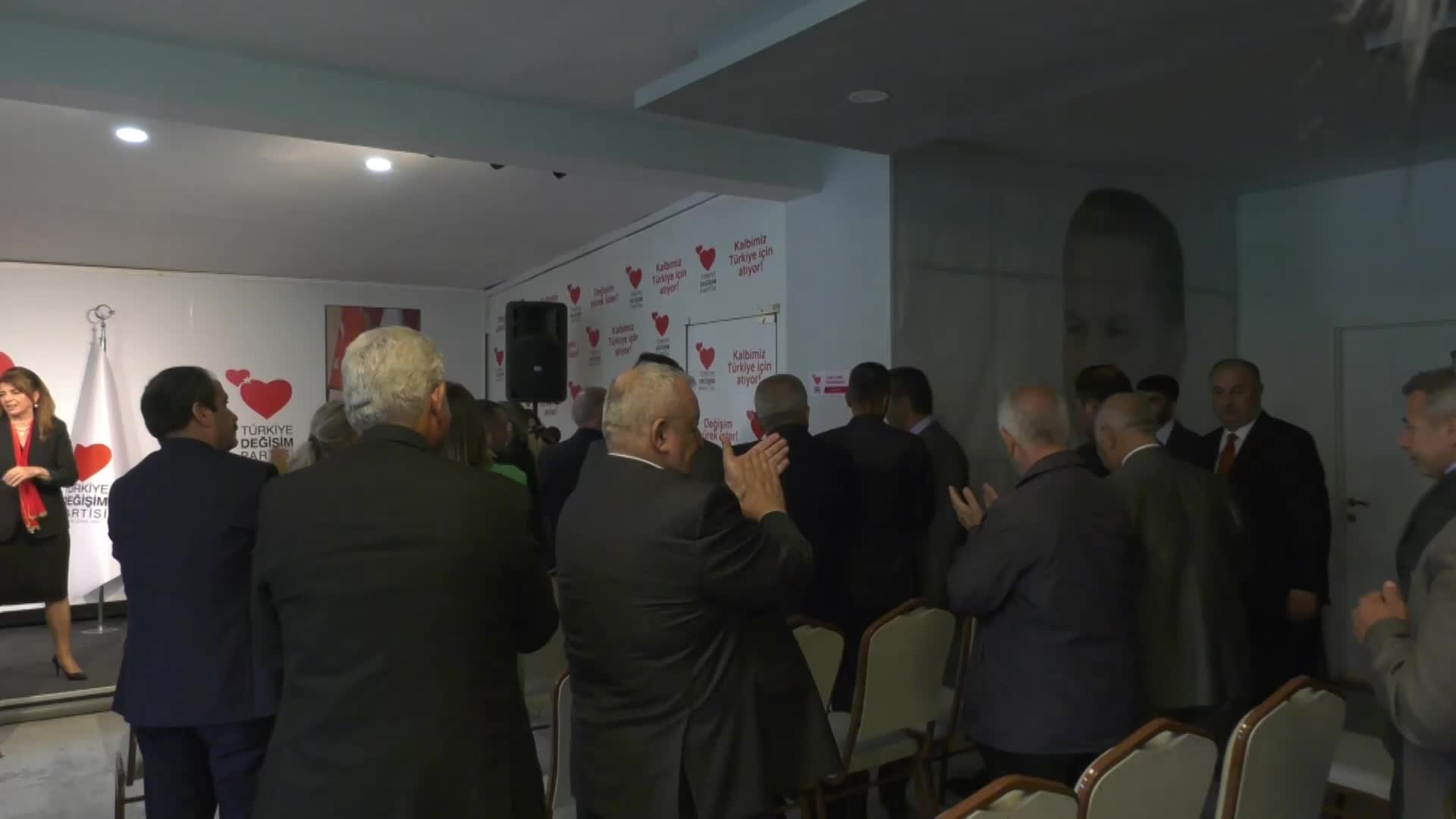MUSTAFA SARIGÜL: “TÜRKİYE DEĞİŞİM PARTİMİZ İLE CUMHURİYET HALK PARTİMİZİN BİRLEŞME ÇALIŞMALARI BUGÜN İTİBARIYLA BAŞLAMIŞTIR”