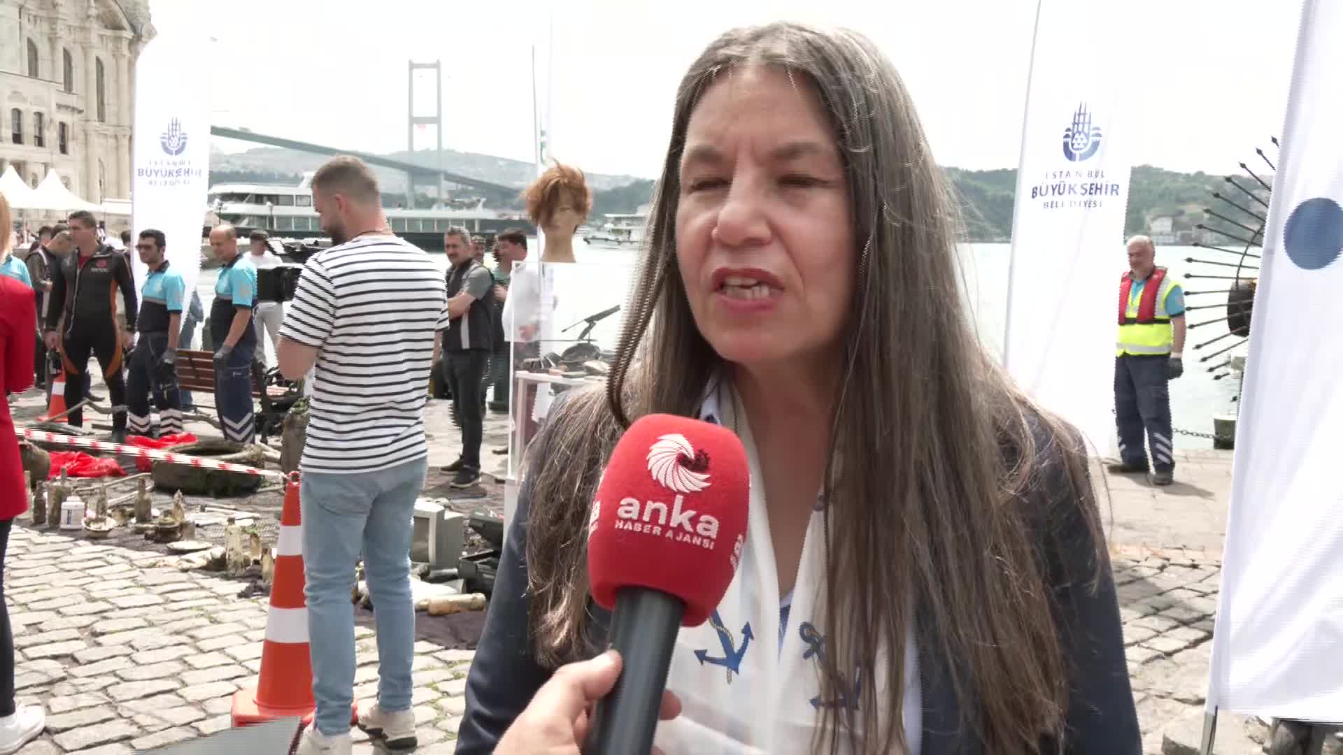 İBB ÇEVRE KORUMA VE KONTROL DAİRE BAŞKANI AYŞEN ERDİNÇLER: “DENİZDEN GÜNLÜK 20 TON ATIK, 300 TON DA DİP ÇAMURU ÇIKARIYORUZ"