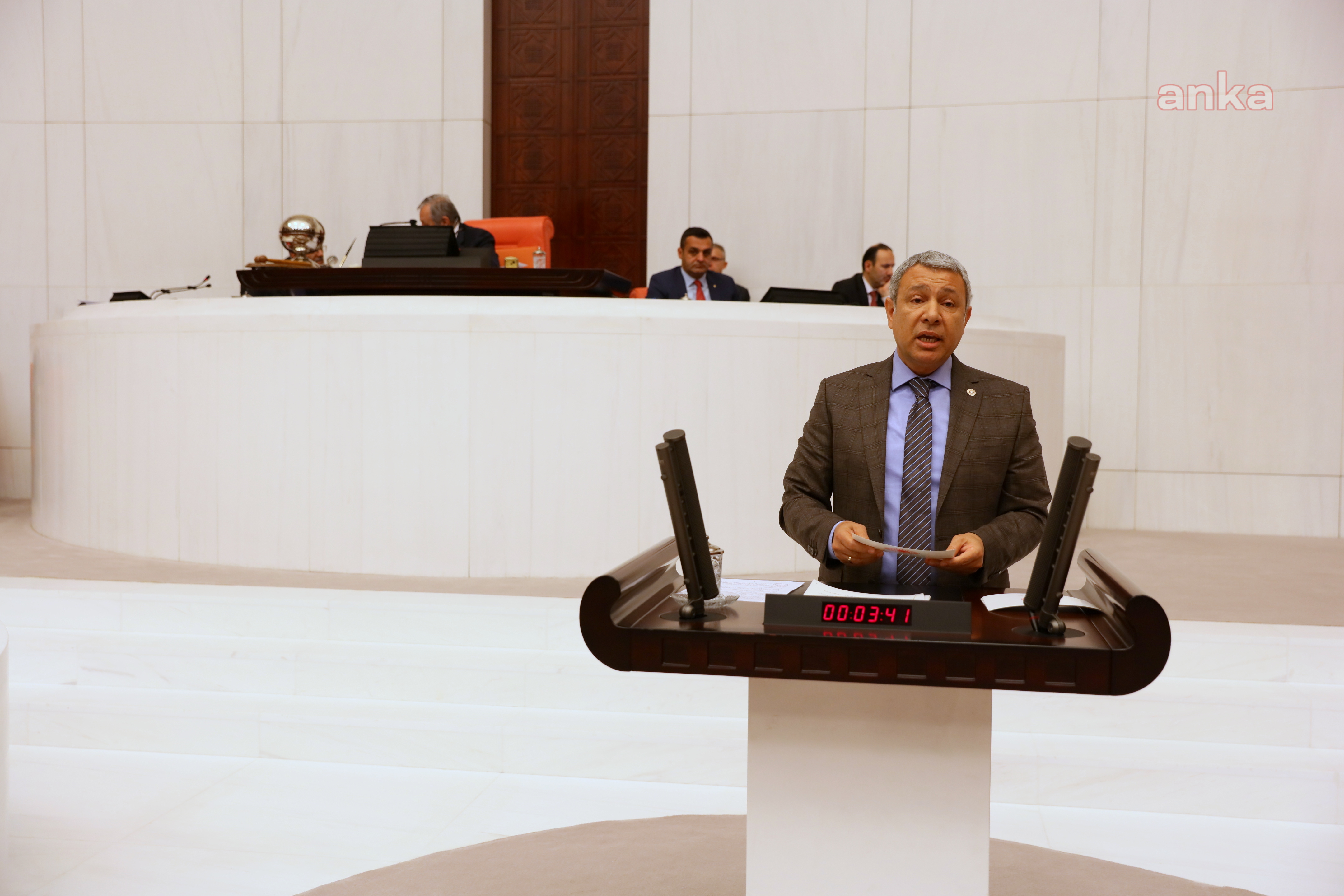 CHP’Lİ SÜMER: HER ÖĞRENCİYE 1200 TL VERİLSİN
